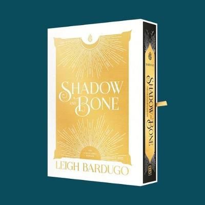 Shadow and Bone: The Collector's Edition | The Book Depository (LATAM)