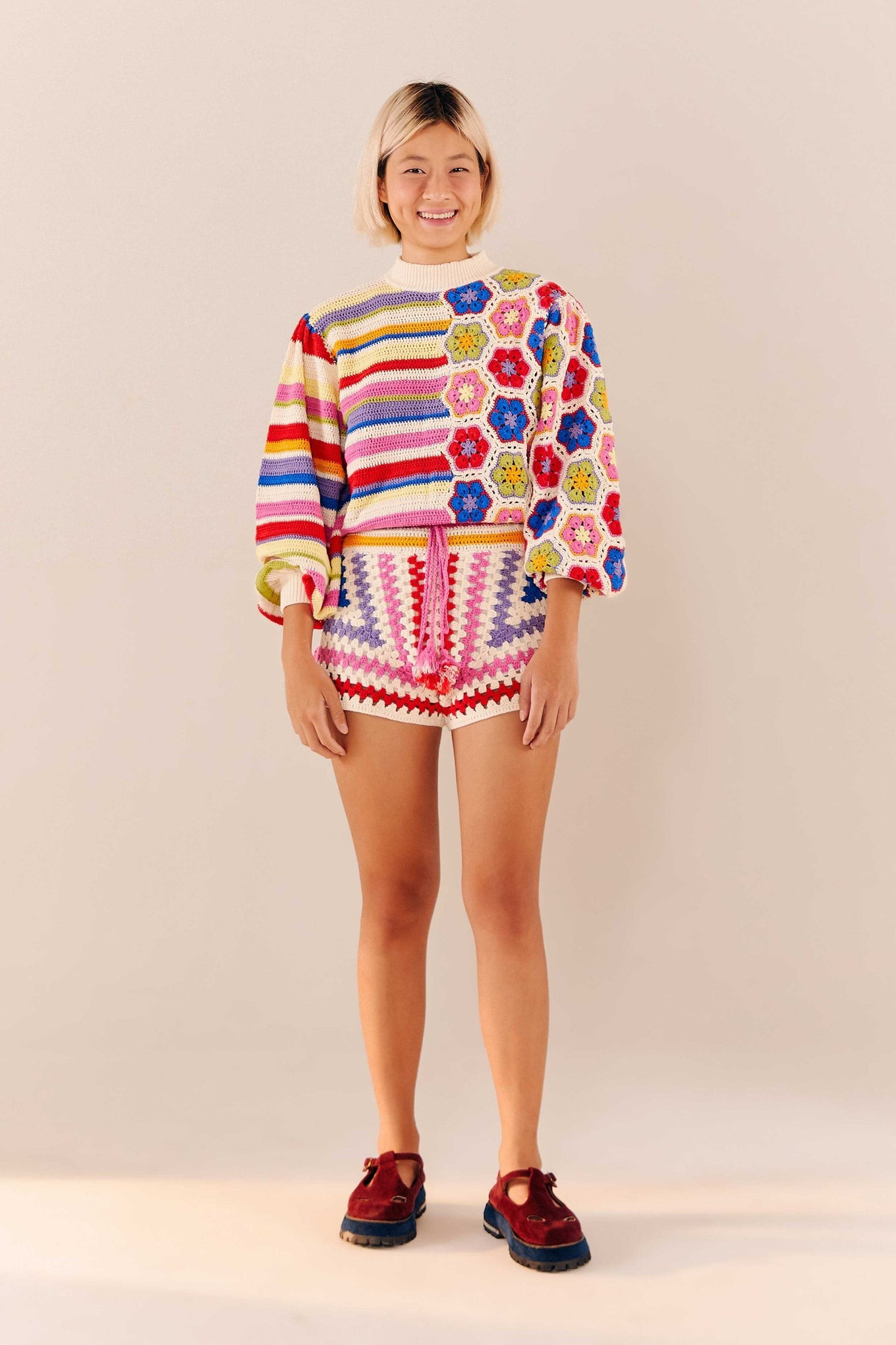 RAINBOW CROCHET SQUARES SWEATER | FarmRio (US)