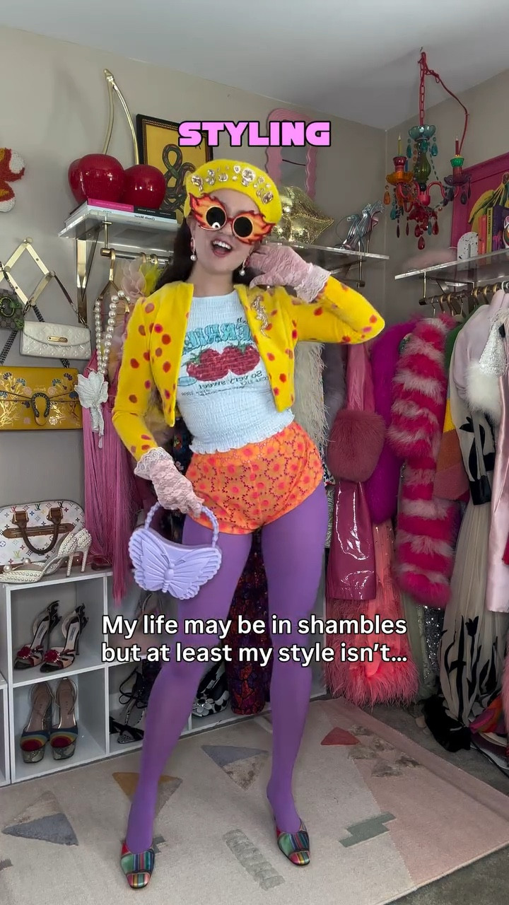 Plot twist: My life might be a full-blown reality show audition… but at least my outfits are winning awards. 😌✨

Mentally? A little chaotic.
Schedule? Questionable.
Closet? Immaculate.

If we’re spiraling, we’re doing it in a fire fit. Because personal style is the one thing I do have under control. Fashion therapy > actual therapy (kidding… kinda).

Messy life. Clean look. Priorities. 💅

#OOTD
#StyleInspo
#FashionReels
#OutfitInspiration
#RelatableContent

funny fashion reel
relatable style content
messy life aesthetic
personal style humor
outfit confidence
fashion content creator
daily outfit inspiration
style over chaos
self expression through fashion
millennial fashion humor