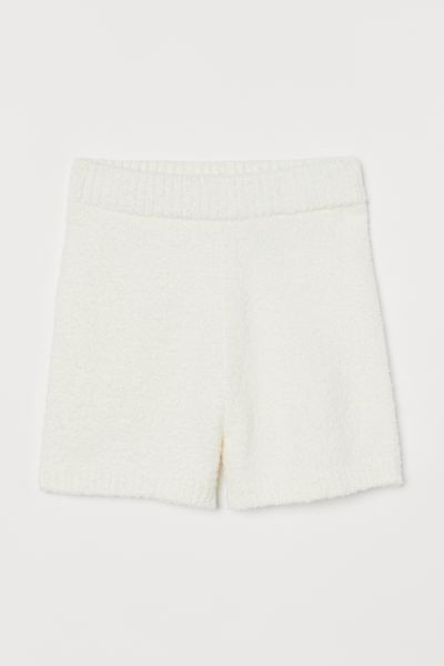 Knit shorts with a fluffy finish. High waist, ribbed, elasticized waistband, and ribbed hems. Mad... | H&M (US + CA)