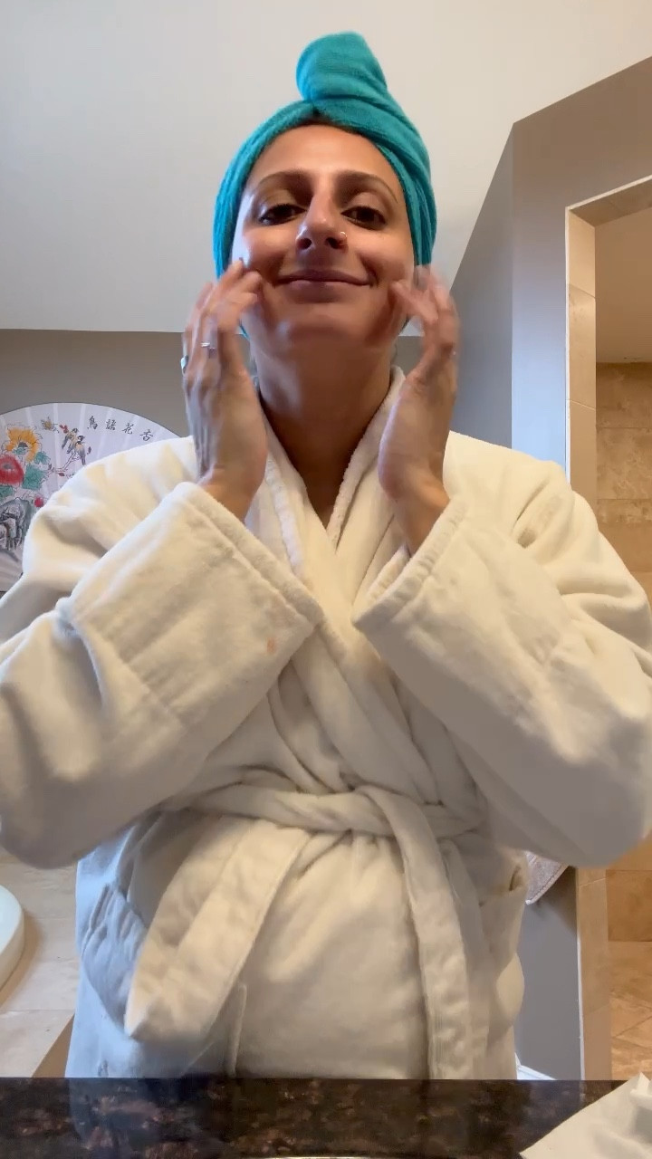 This morning’s AM routine. Used my resurfacing mask before my shower and this one is viral because it gives you that glass skin 😍

#LTKbeauty