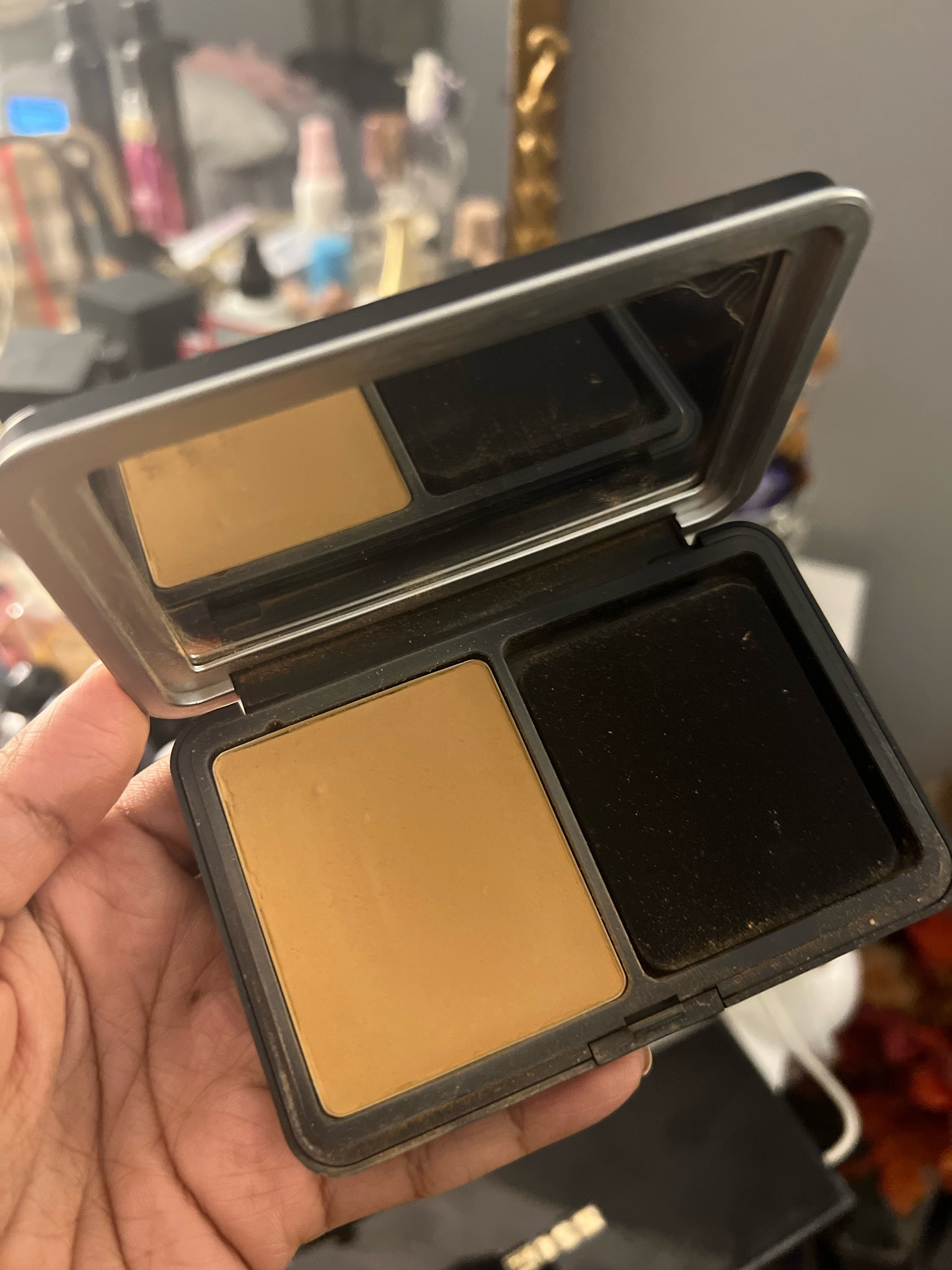 This is the makeup that I never leave my house without & it always stays in my purse so anytime I need touch up it helps ! It keeps my skin matte but natural without drying at all.  

#LTKbeauty #LTKFind #LTKtravel