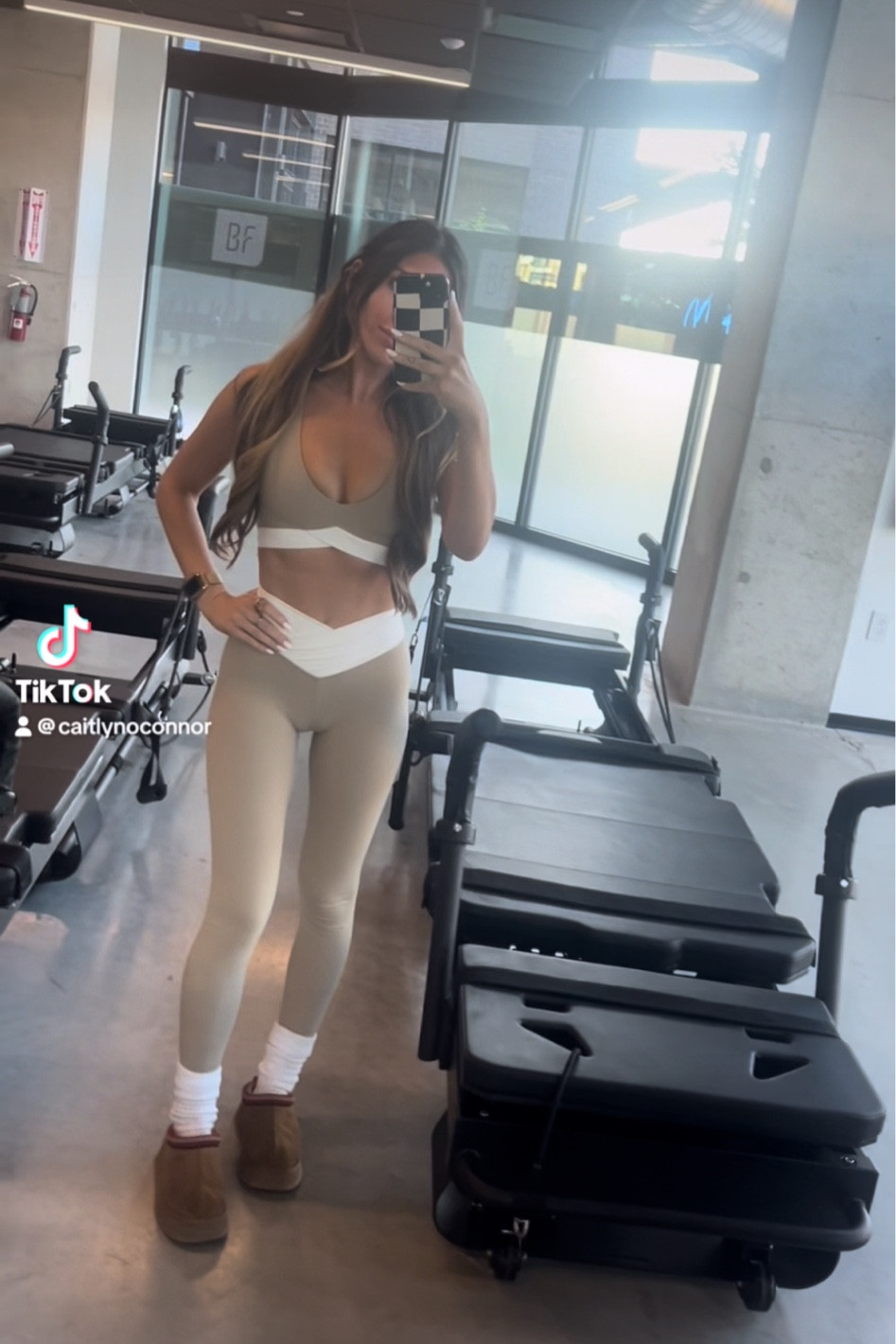 Set is from joja but linking similar! #matchingset #activewear #pilates

#LTKFitness #LTKFindsUnder100 #LTKActive