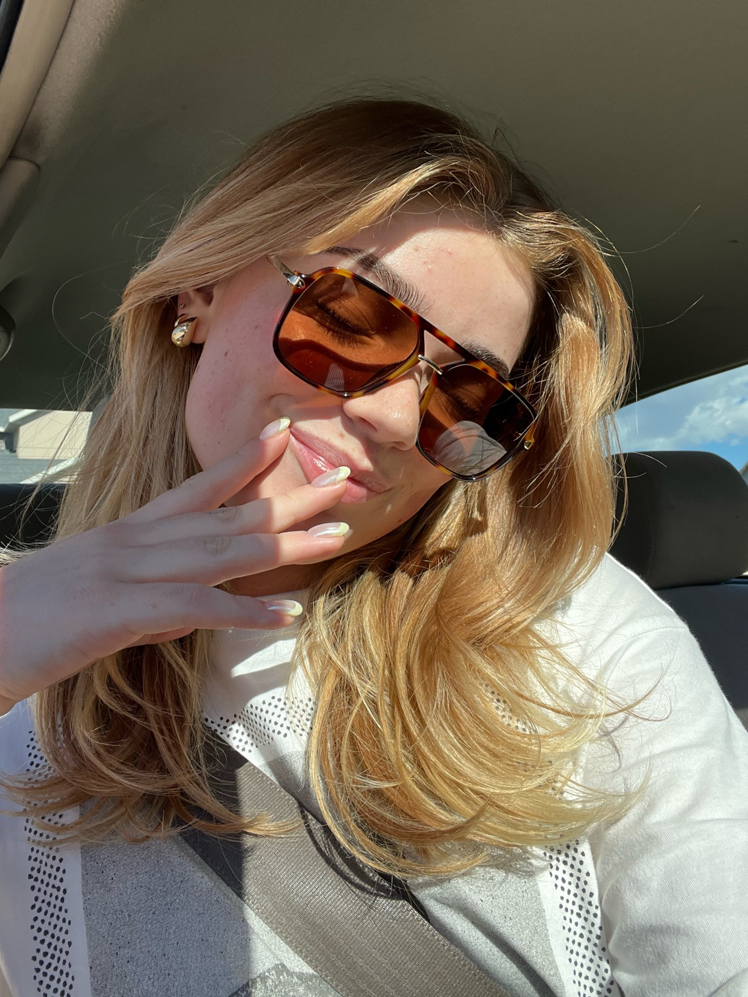 🌞🌞🌞🌞
Glasses & earrings from Amazon! In my storefront! 

#LTKBeauty #LTKGiftGuide #LTKFindsUnder50