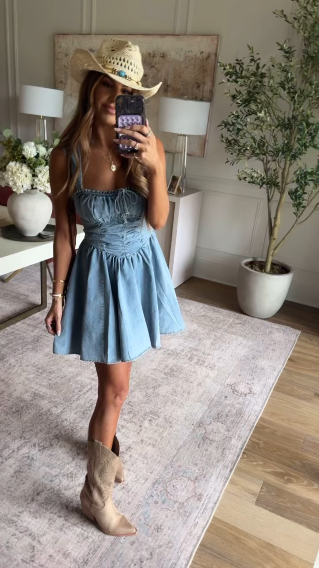 wearing a small 🫶🏼 use code hollie40 for 40% off! 

 