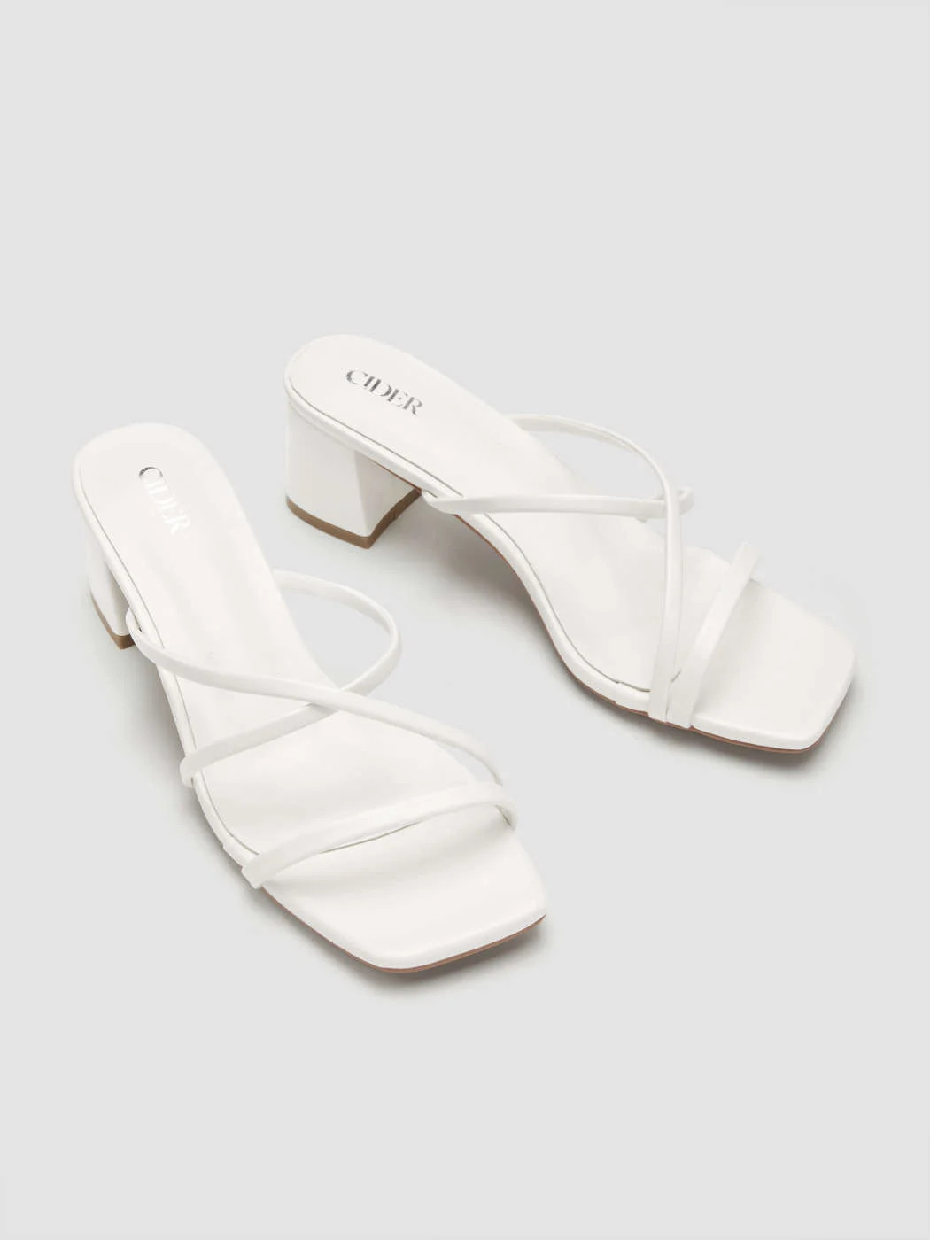 ROUND TOE FLIP-FLOP KITTEN HEELED SANDALS  CHF 42.90 | Cider