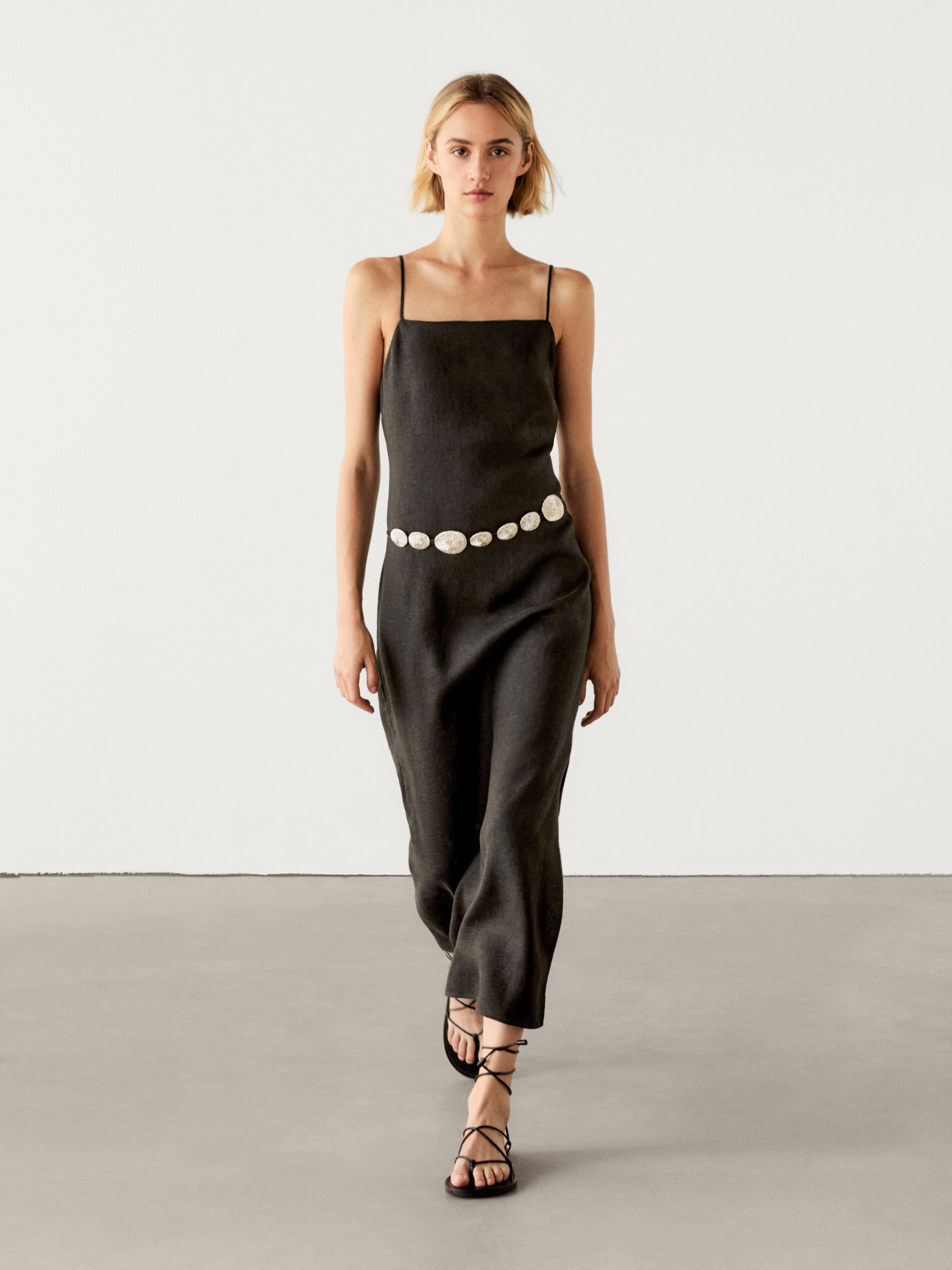 Linen midi dress with slit detail | Massimo Dutti UK