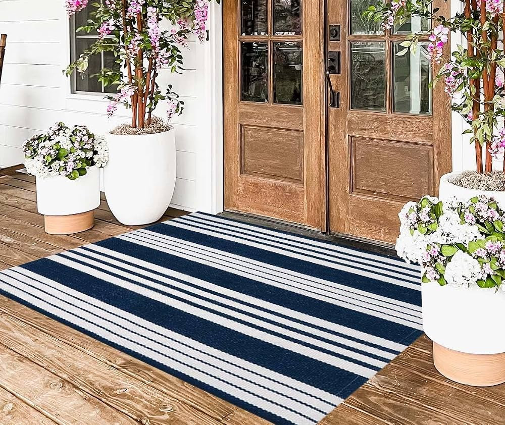Blue and White Outdoor Rug 3'x 5' Hand-Woven Cotton Washable Rug Striped Front Porch Rug Machine ... | Amazon (US)