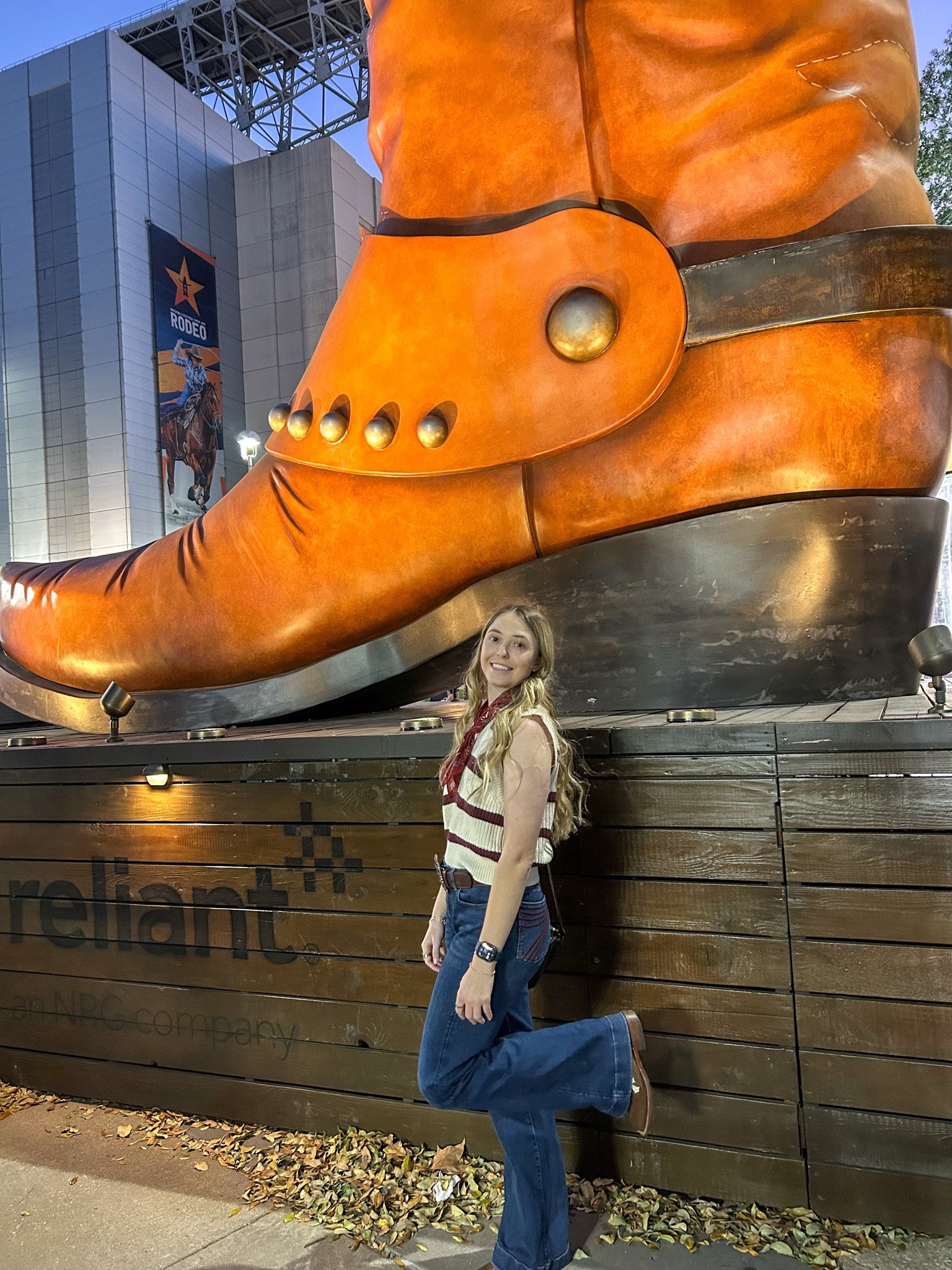 Rodeo fit:
Texas bandana: Painted tree 
Stripped sweater: TJ Maxx 
Boots: Bootbarn

#LTKSpringSale #LTKTravel #LTKFestival
