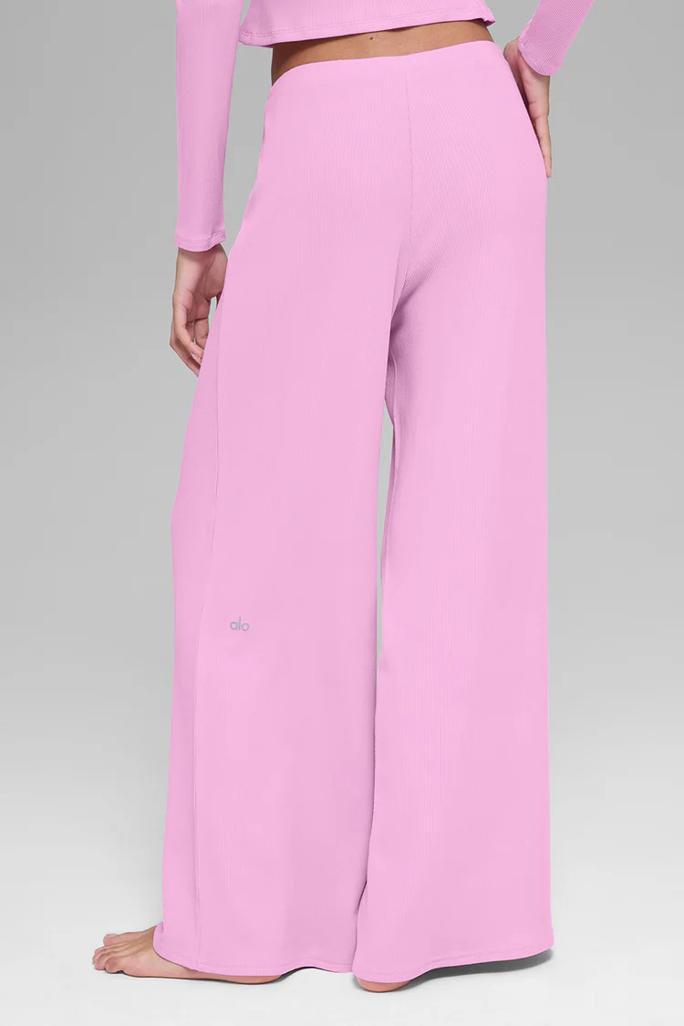 Mid-Rise Dreamlight Straight Pant | Alo Yoga (US)