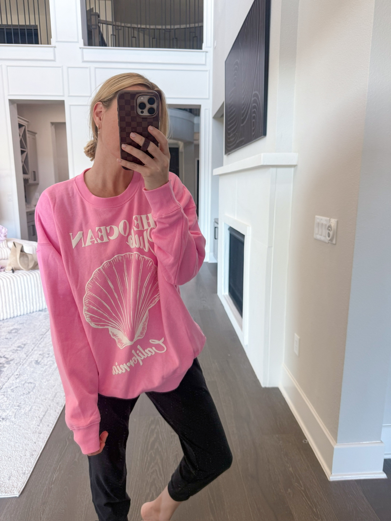 The cutest graphic crewneck! Fits tts! 

#LTKgrwm #LTKootd #LTKmomlife