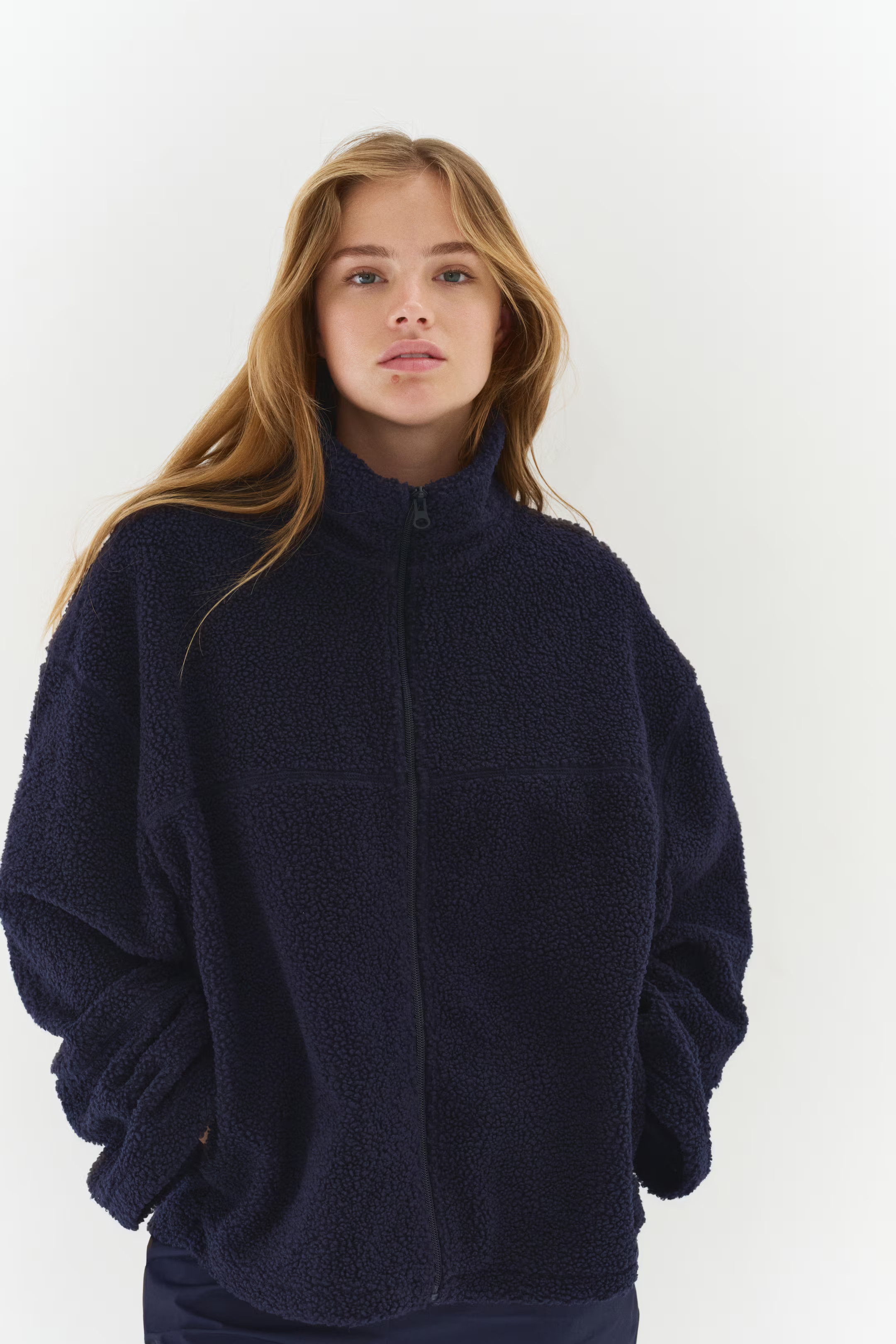 Zip-through teddy sweatshirt | H&M (UK, MY, IN, SG, PH, TW, HK)