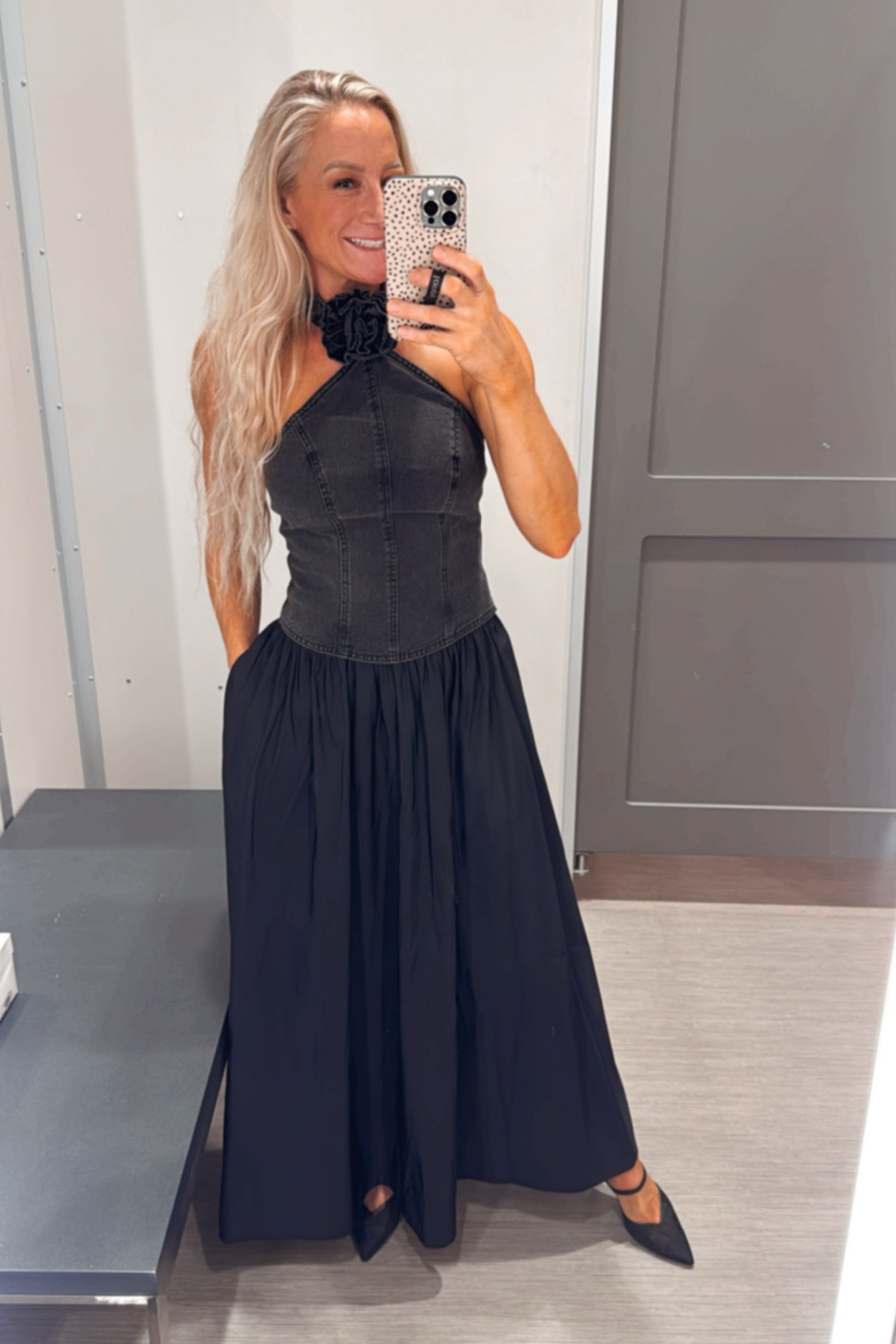 This denim top and black skirt combo is everything! Such a vibe🖤Grab the skirt while it’s 30% off!!

#LTKSaleAlert #LTKStyleTip #LTKFindsUnder50