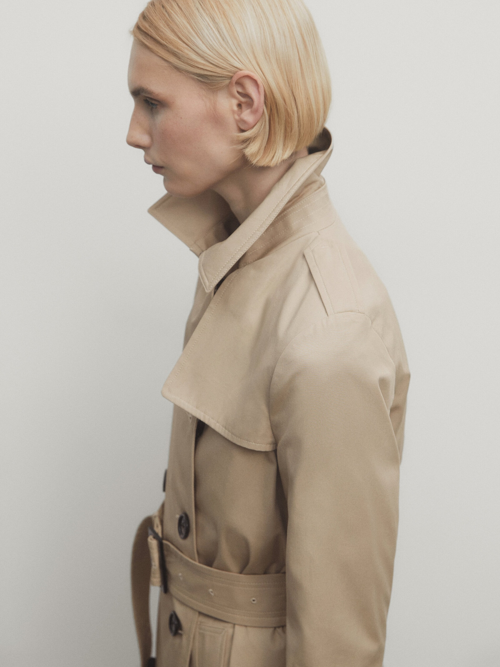 Trenchcoat mit Gürtel | Massimo Dutti DE