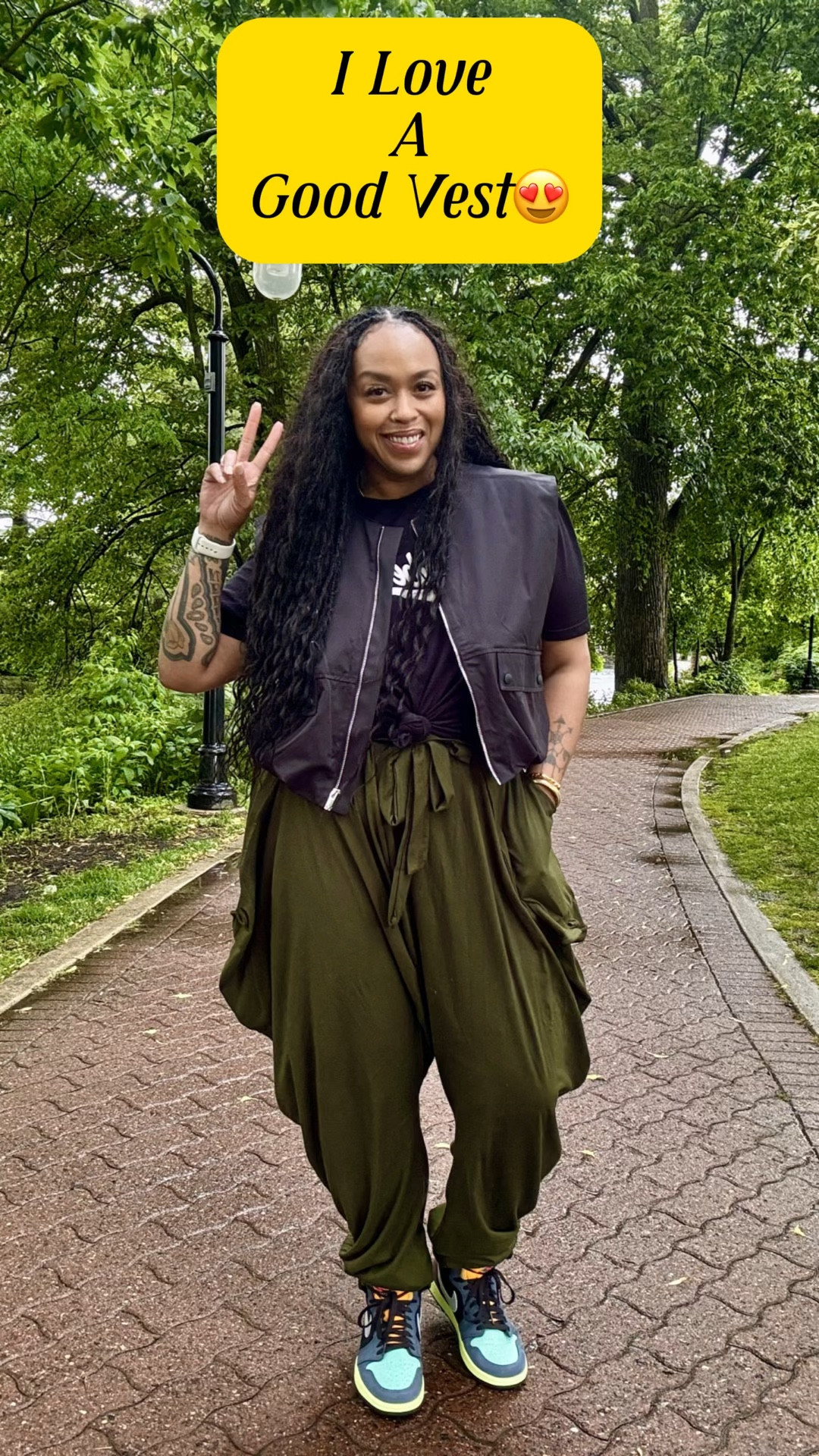 Y’all this vest is sooo good!!! It goes great with many different looks, and I promise I will show you how. It’s not heavy at all and is structured beautifully!! 

You all know I’m just in love with these pants! Can’t wait for the gray ones to come!

⭐️Vest (Amazon)- large (I could have sized down 1 size).  
⭐️Pants (Amazon)- OSFM ( no seriously the waist stretches and you can tie to tighten)




#LTKShoeCrush #LTKStyleTip #LTKFindsUnder50