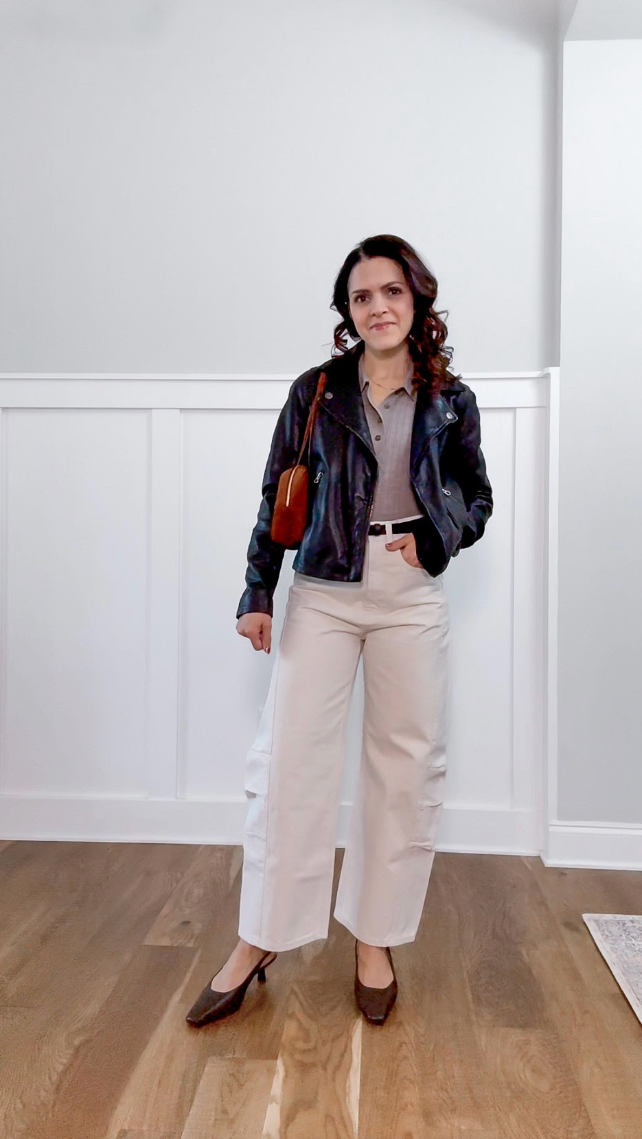 Easy office outfit idea for Winter! 

Monthly outfit planner DECEMBER: Winter outfit idea | white denim, polo sweater, leather jacket, heeled mule, leather belt, office friendly

#classicstyle #casualstyle #LTKstyletip #winteroutfit

#LTKWorkwear #LTKootd