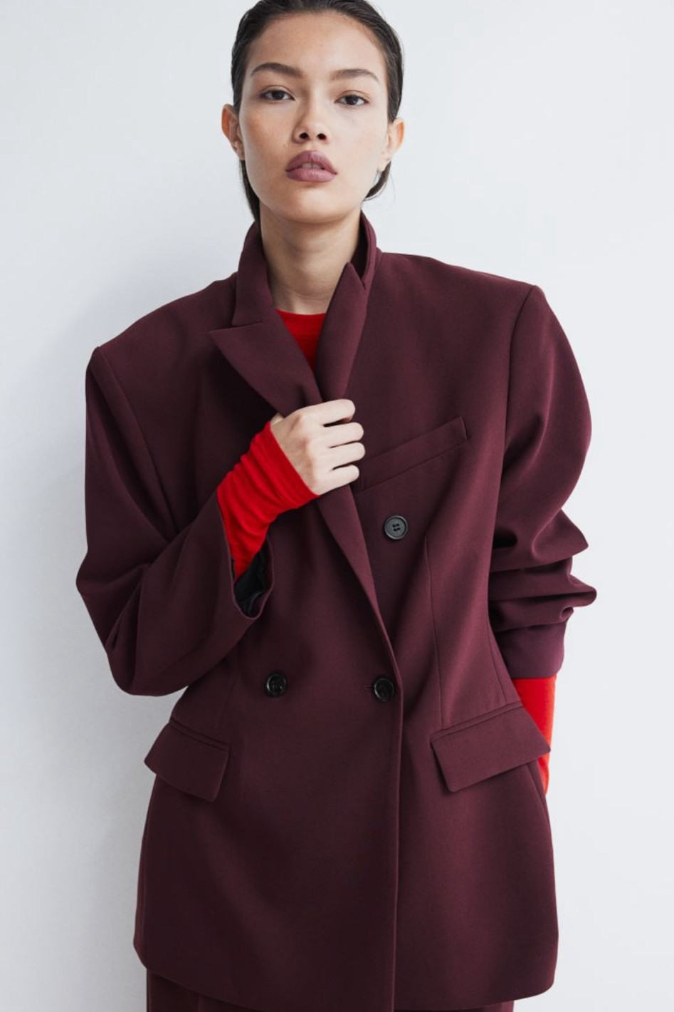 Wow this is the blazer you need to create your capsule autumn/winter wardrobe and burgandy is the colour of the season 🍇☕️🍂  

#LTKeurope #LTKuk #LTKautumn