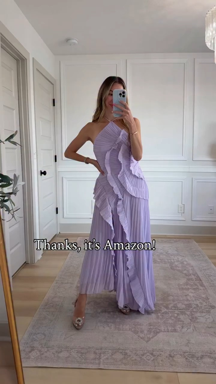 Comment “JUNE” to shop! I’ll send the info to your DMs! 

Must be following me to receive info! 

#amazonsummeroutfits #amazonfinds #founditonamazon #casualstyle #amazonfavorites