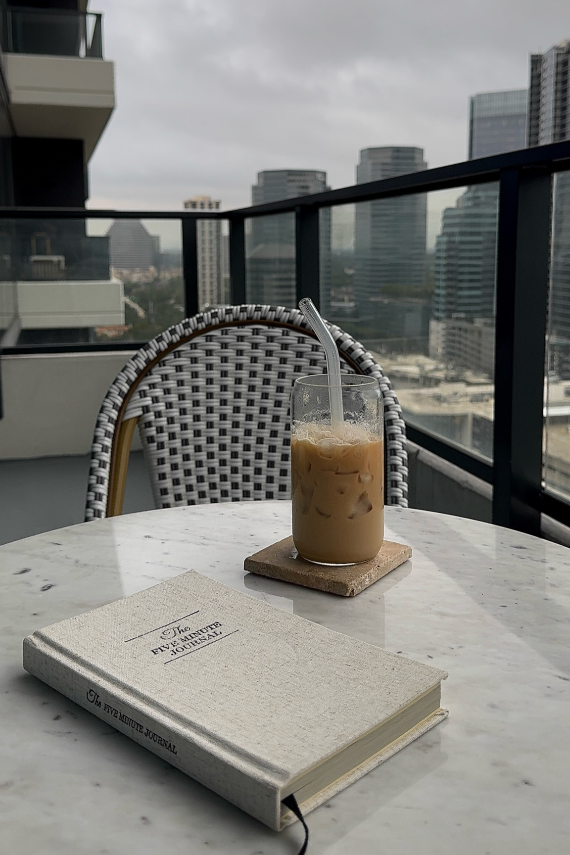 #girlapartment aesthetic 

#LTKHoliday #LTKGiftGuide #LTKHome