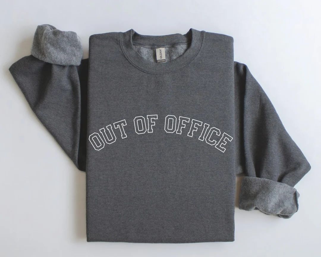 Out of Office Crewneck Sweatshirt Vacation Mode, Travel Day Pullover Sweater Gift for Traveler At... | Etsy (NL)