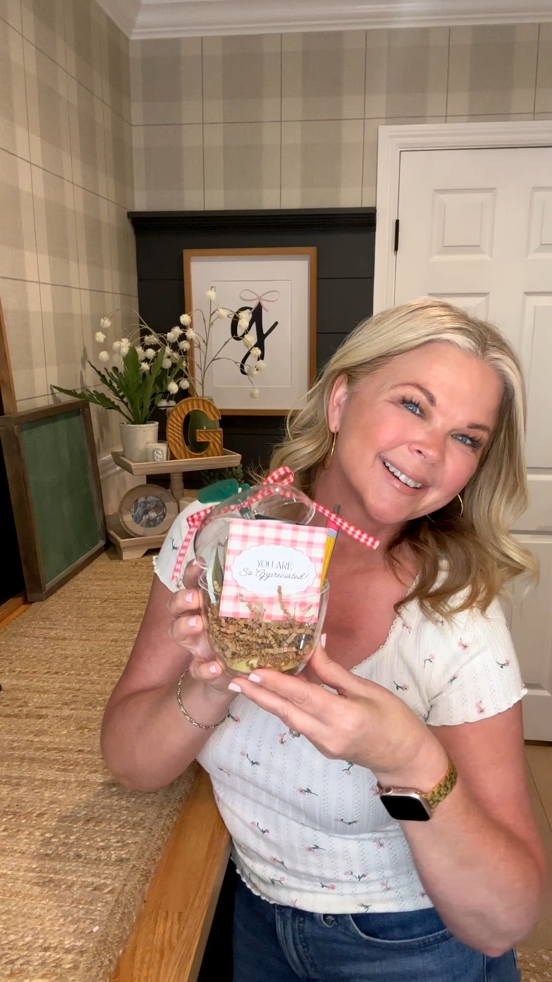 This apple container is so cute & perfect for Teacher Appreciation. A fun way to gift a few items or a gift card. Join me for more gift ideas!🍎📚

#LTKSeasonal #LTKstorytime #LTKmomlife