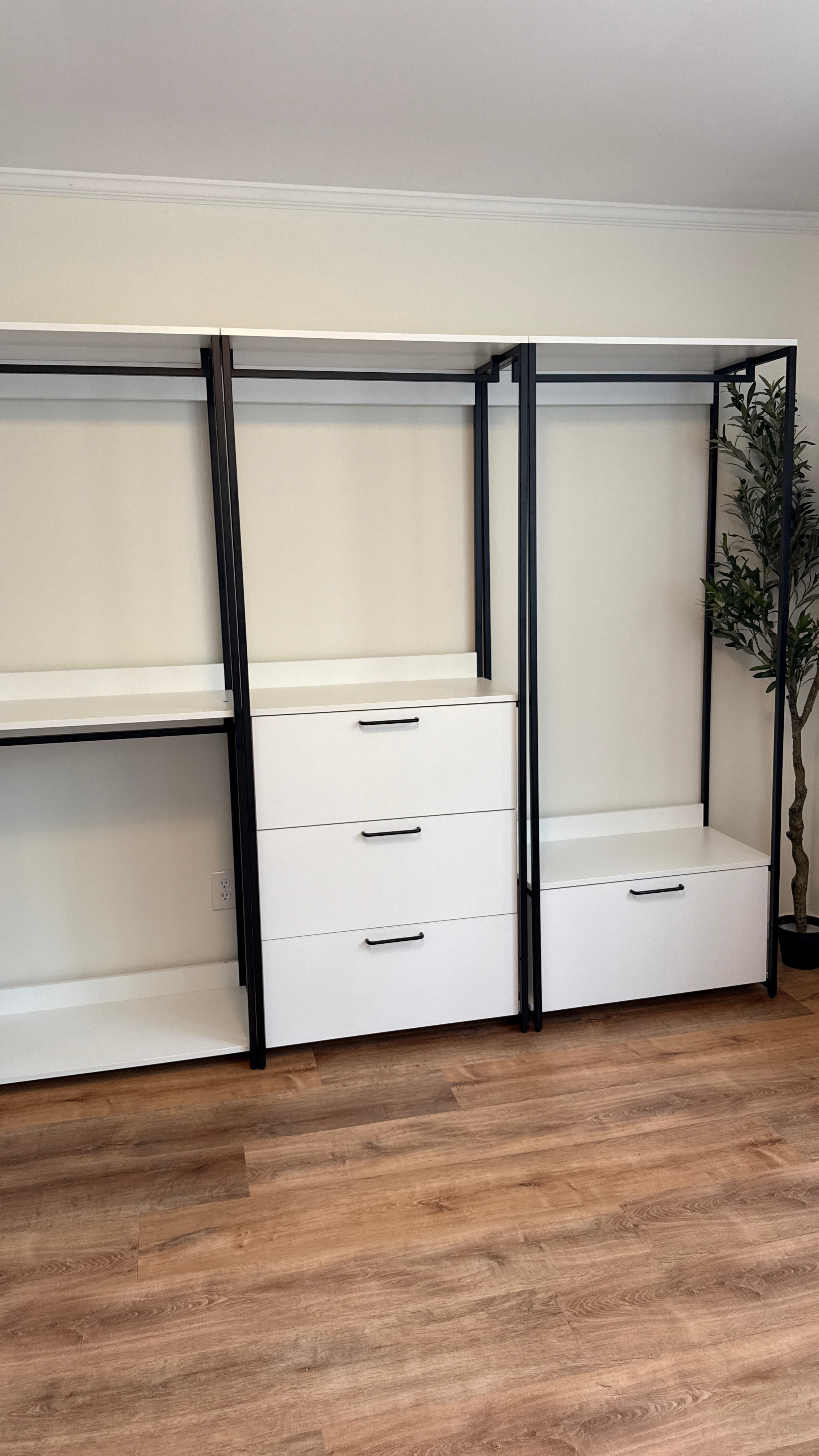 I recently transformed our spare bedroom into my dream walk-in closet — but without the stress (or holes in the wall 🙌).

Instead of using built-in cabinetry, I went with these modular closet systems from Home Depot, and they totally elevated the space. The best part? No drilling, no custom work, and it still looks high-end.

These units come in multiple finishes, but I went with the black and white combo to match my home decor style — sleek, clean, and super functional. If you’re more into warm tones, there are also wood-inspired options!

Linked everything I used below, including the modular drawers, hanging sections, and shelf units.

Have questions about layout, sizing, or assembly? Drop them here — I’m happy to help 💬

#WalkInCloset #ModularCloset #ClosetGoals #HomeDepotFinds #ClosetMakeover #ClosetInspo #LTKHome #SmallSpaceSolutions #AffordableCloset #ClosetOrganization

#LTKHome #LTKFamily