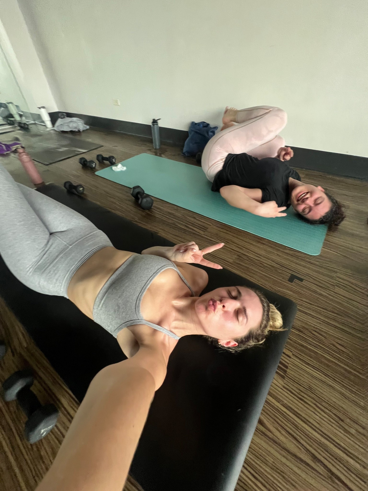 Wearing a size S in this set 🩶 

#LTKSaleAlert #LTKActive