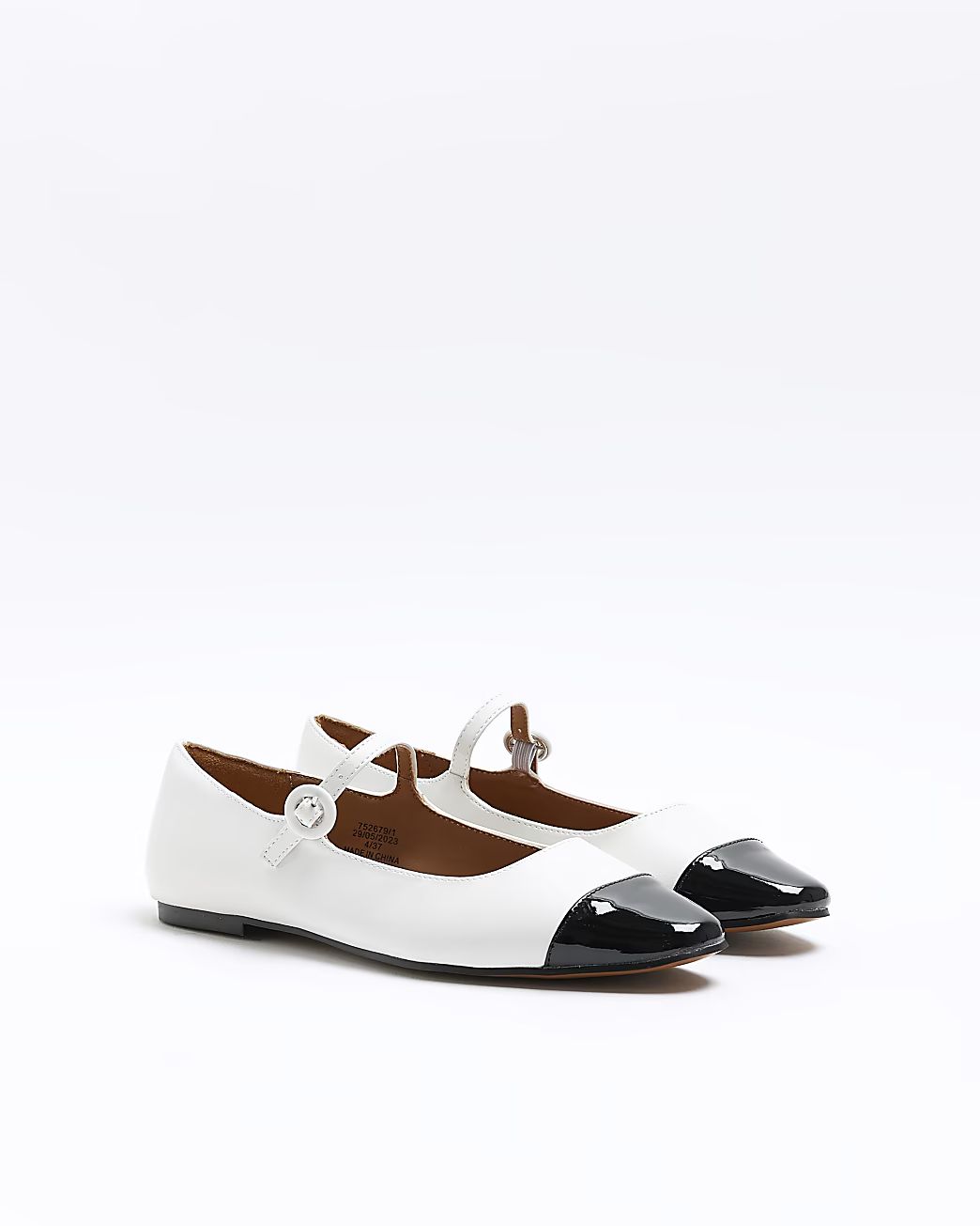 White flat ballet shoes | River Island (UK & IE)