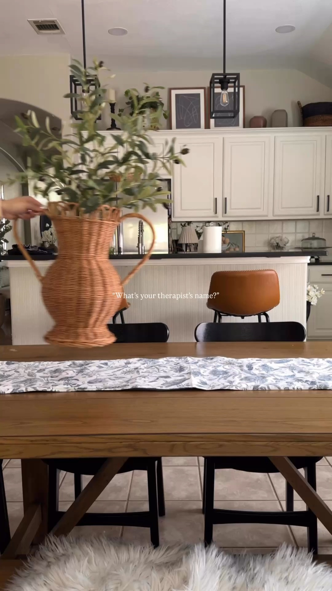 Home is my therapy! 🏡🖤

#LTKSeasonal #LTKHome