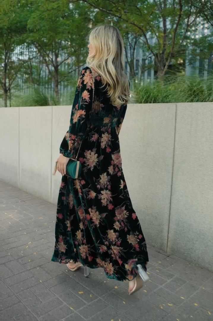 The prettiest fall wedding guest dresses are officially on my radar 🍂💍 Loving all the satin, velvet, and floral Baltic Born styles in those warm autumn shades. So many good options for garden weddings, black-tie celebrations, vineyard ceremonies, and cozy fall receptions. #BalticBornFinds #FallWeddingGuestDress #FallWeddingGuestDresses #SatinDress #VelvetDress #FloralDress #BlackTieWeddingGuest #GardenWeddingGuest #VineyardWedding #AutumnWeddingGuest #WeddingSeason #FallDressInspo #LTKWeddingGuest #LTKFallFashion 

 #LTKSeasonal #LTKU #LTKWedding