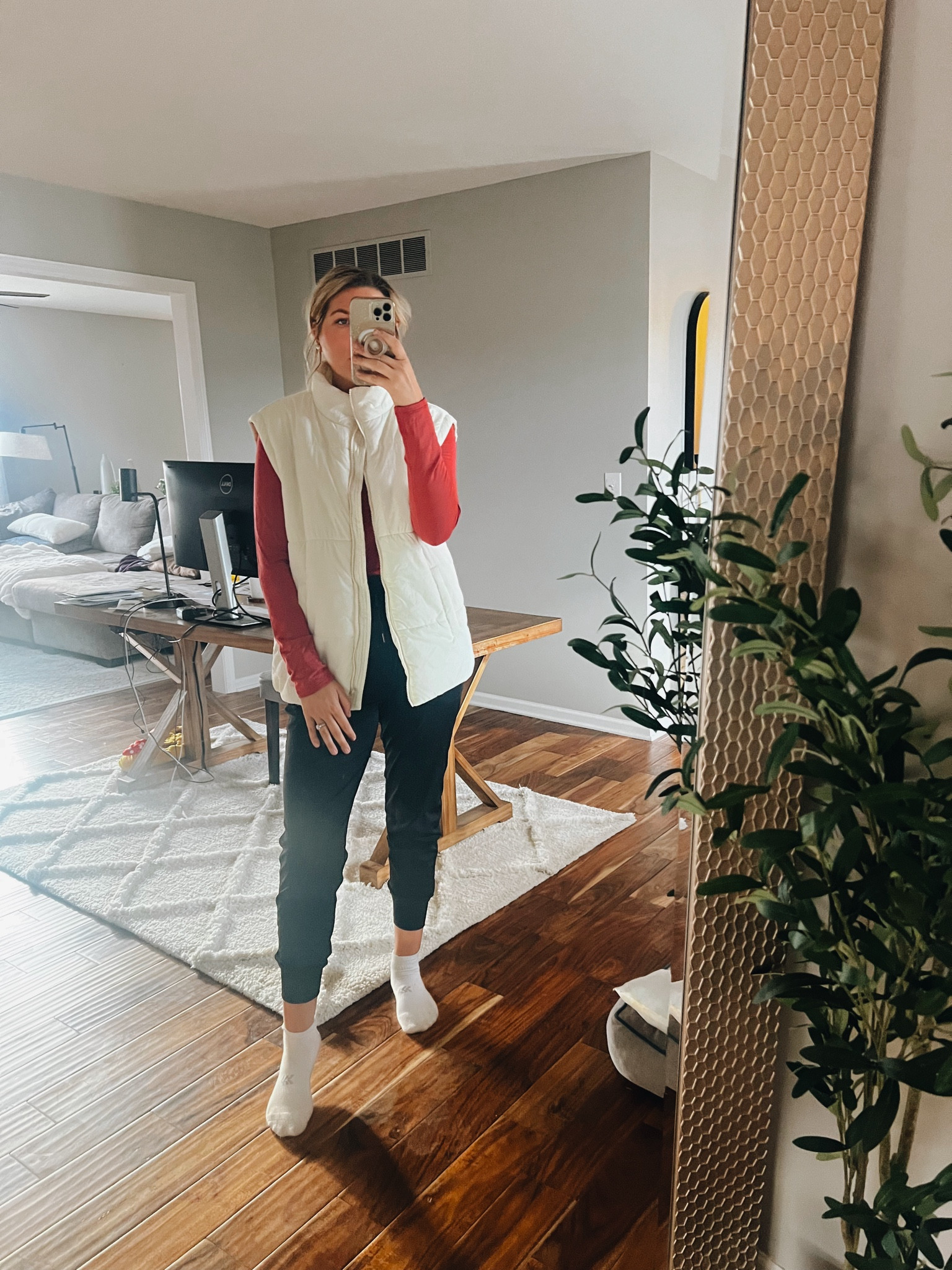 Post work walk outfit inspo for transitional weather 

#LTKfindsunder50 #LTKSeasonal #LTKfitness