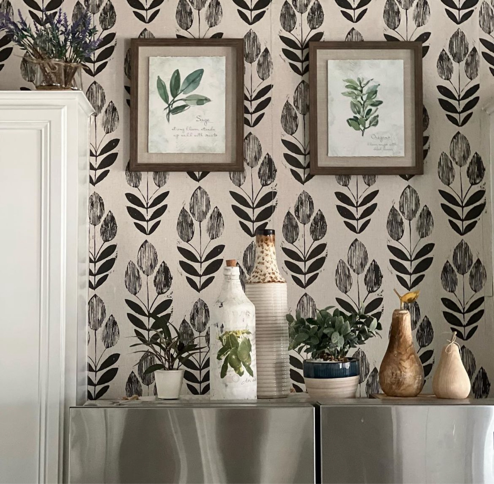 Transformed this kitchen wall when I added this pretty tulip themed peel & stick wallpaper. I love accent walls.

#LTKhome