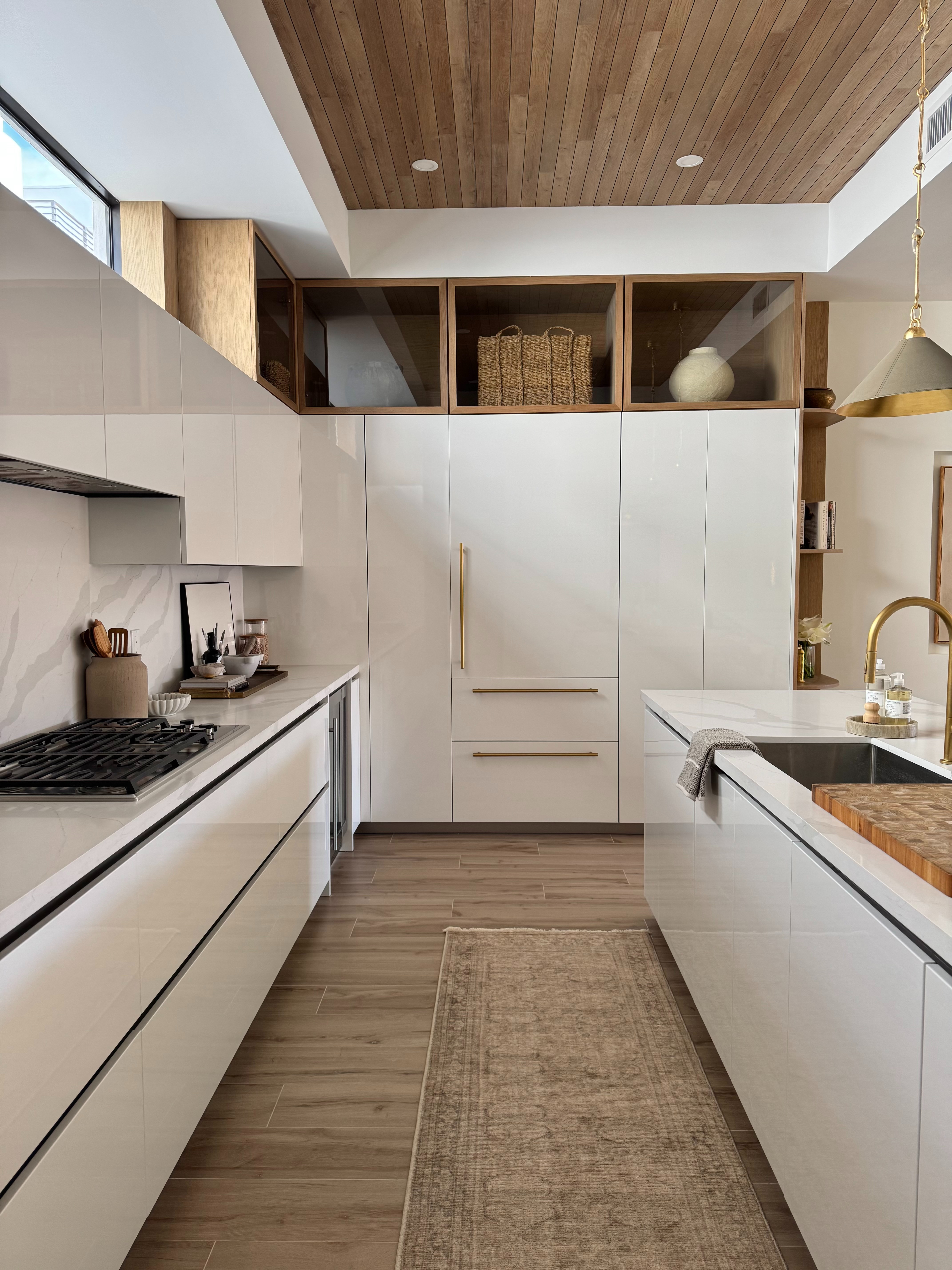 A clean cozy kitchen just makes everything taste better. I’d call this modern but warm, with a clean elevated vibe  

#LTKHome