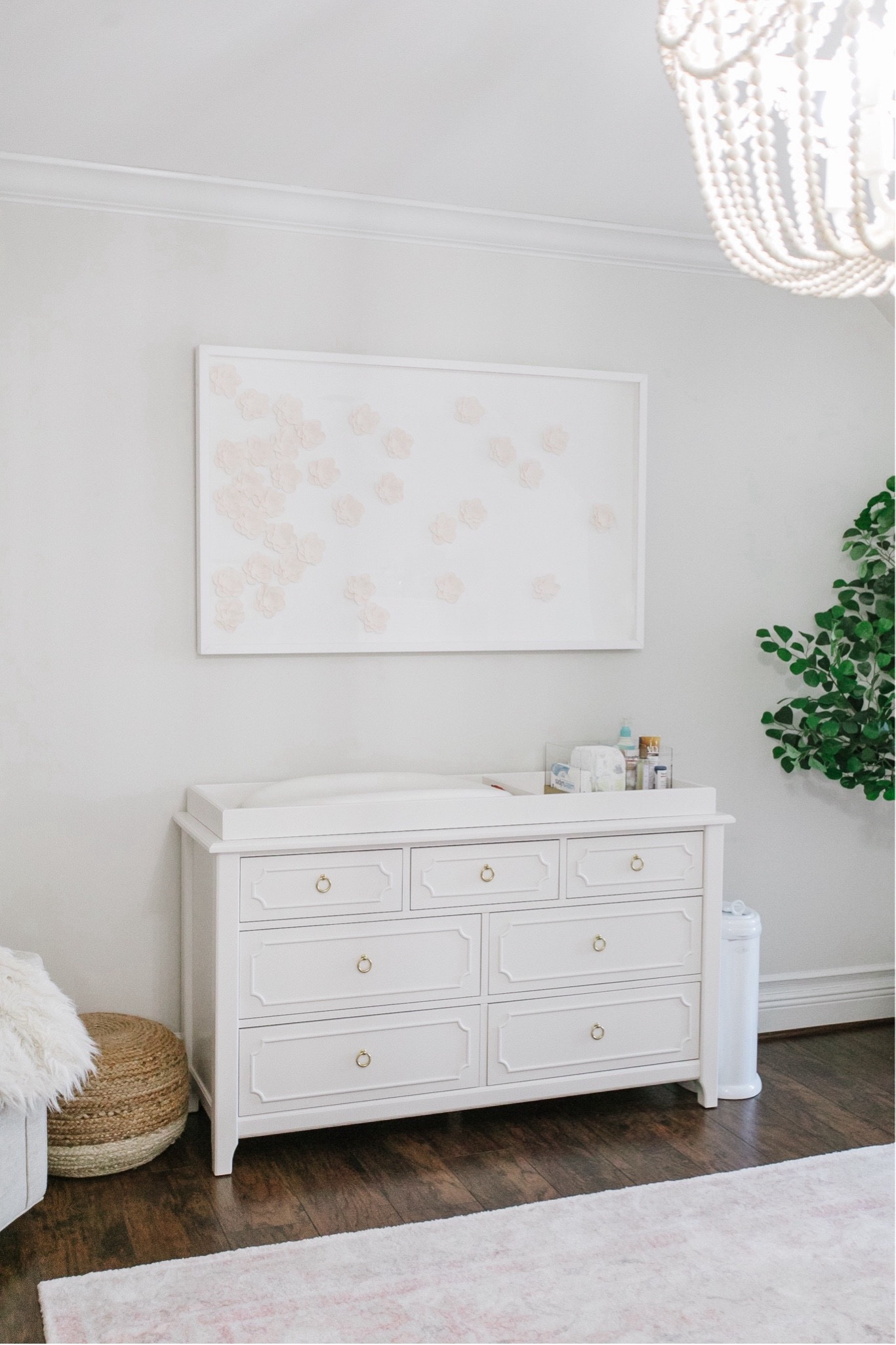 Baby Girl Nursery 🎀

baby girl nursery // baby girl nursery decor // nursery // nursery decor // nursery inspo // nursery ideas // pink nursery // pottery barn kids // pottery barn

#LTKBaby #LTKFindsUnder100 #LTKHome