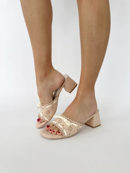 Blushing Bow Heel | Lane 201 Boutique