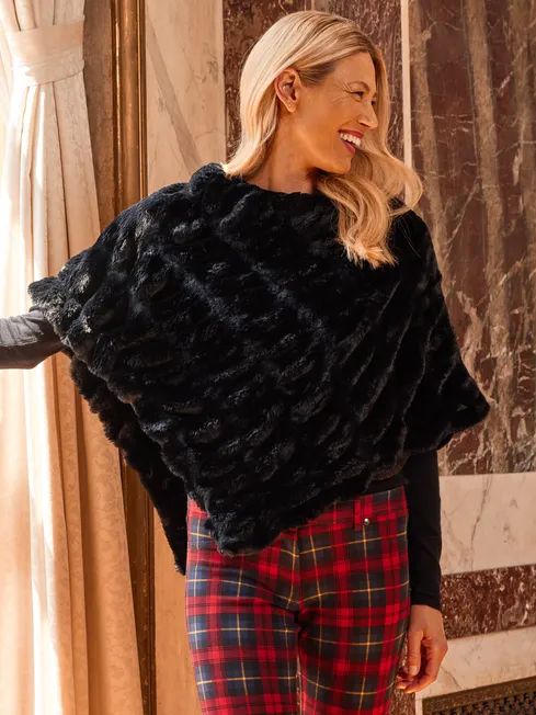 Bianco Faux Fur Poncho | J.McLaughlin