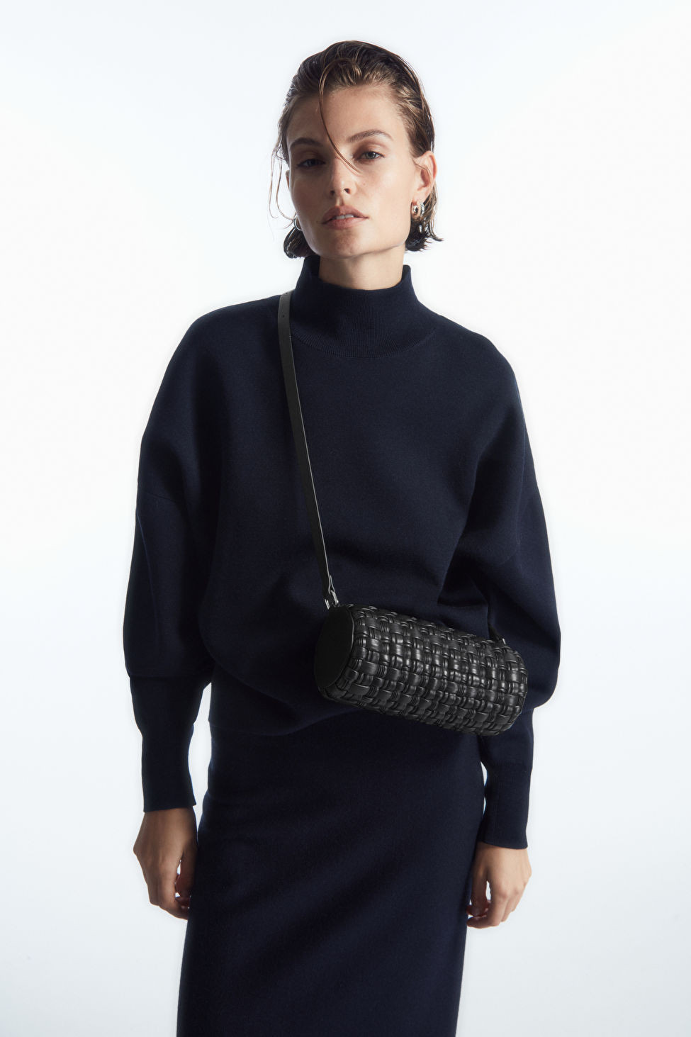 BRAIDED BARREL SHOULDER BAG - LEATHER | COS (EU)