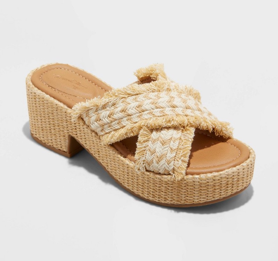 The cutest summer sandals! #summersandals #targetsandals #springsandals #summershoes #target 