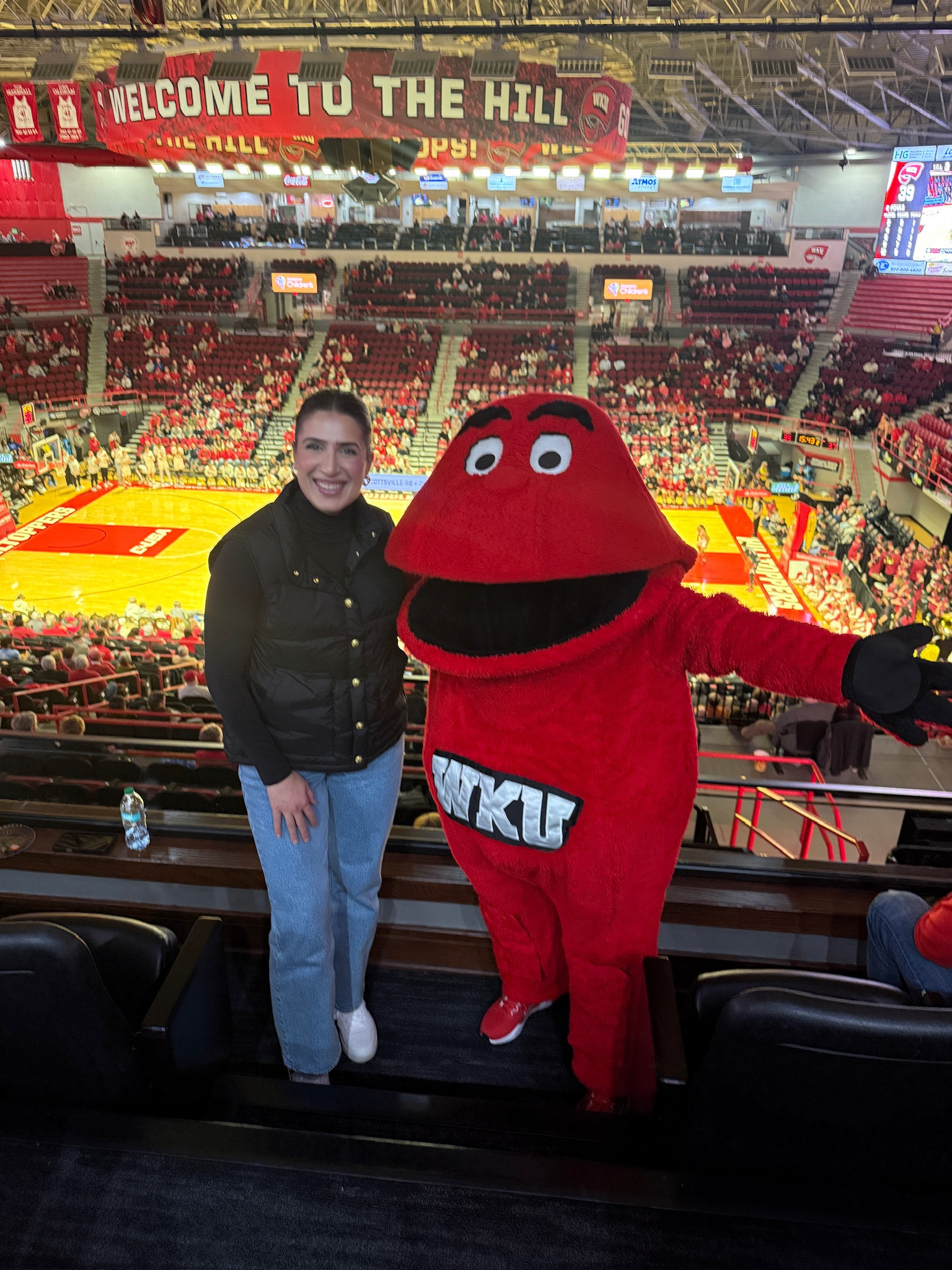 Staying warm and cozy during the WKU game 🙌🏻

TTS: M, 28  in jeans!

Abercrombie, Tuckernuck, skims, vest, puffer vest, jeans, jeans outfit, skims top, Grace white

#LTKootd #LTKgrwm #LTKmomlife