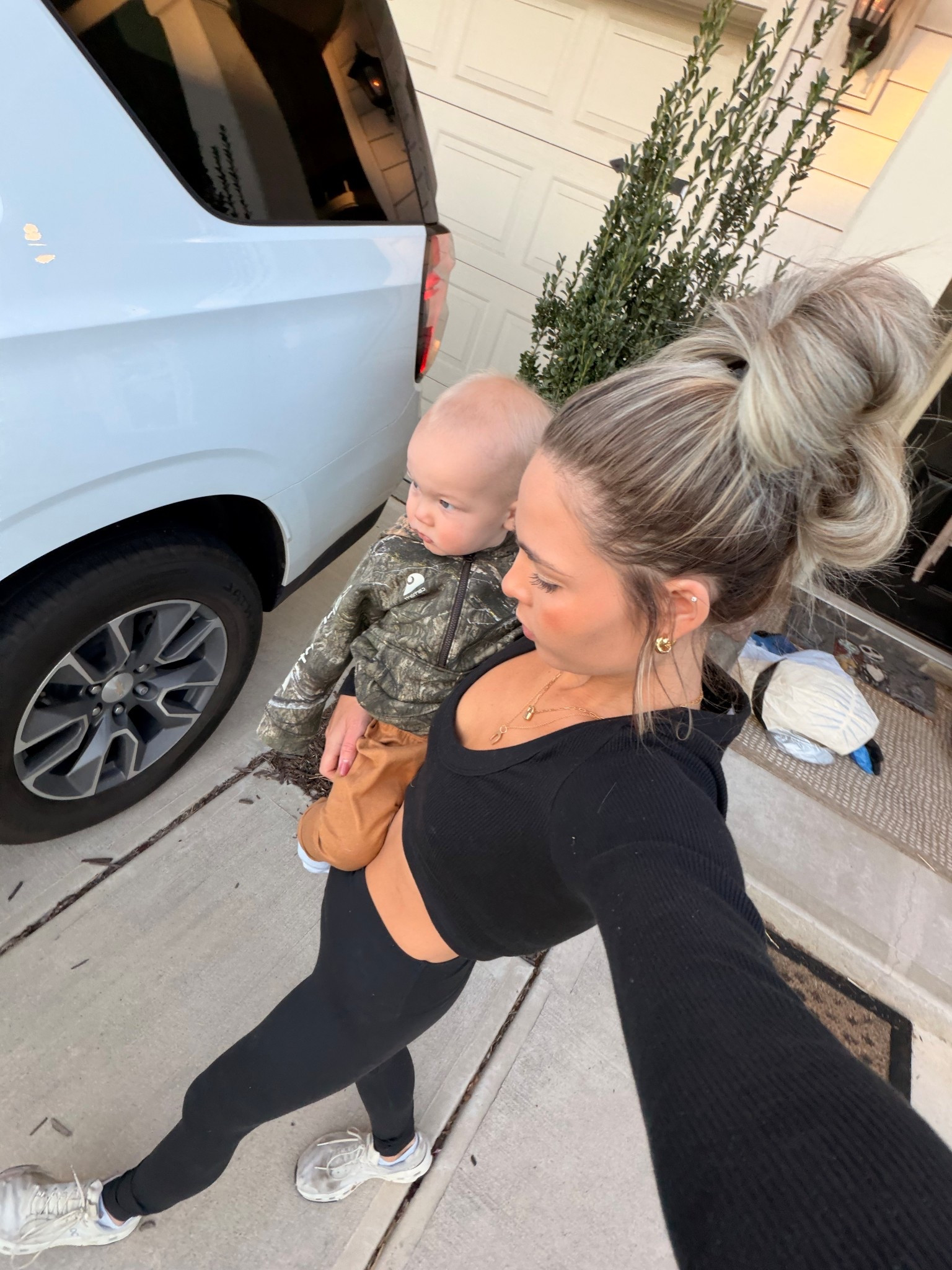 Felt all the cozy-cool mom vibes this morning, so had to share 🖤
Literally obsessed with this black cropped Alo top + my staple black Lululemon leggings 😎
And my little guy? His camo Carhartt sweatshirt is an absolute must-have, and his brown Amazon joggers are cheap and great quality 🍂

Top: XS
Leggings: Size 2

#LTKSeasonal #LTKBaby #LTKActive