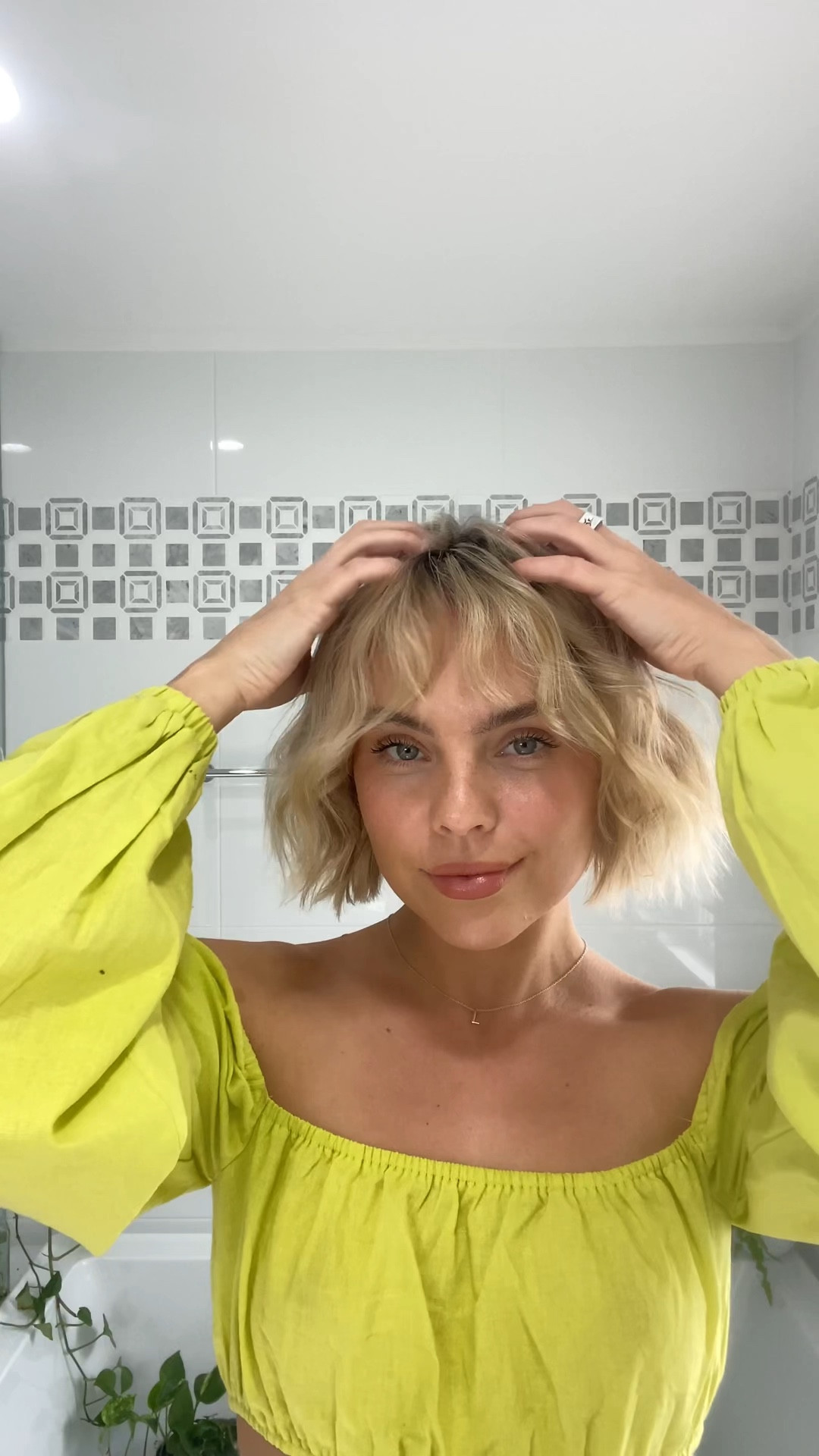 CUTE SHORT HAIRSTYLES 

#LTKbeauty #LTKFind #LTKaustralia