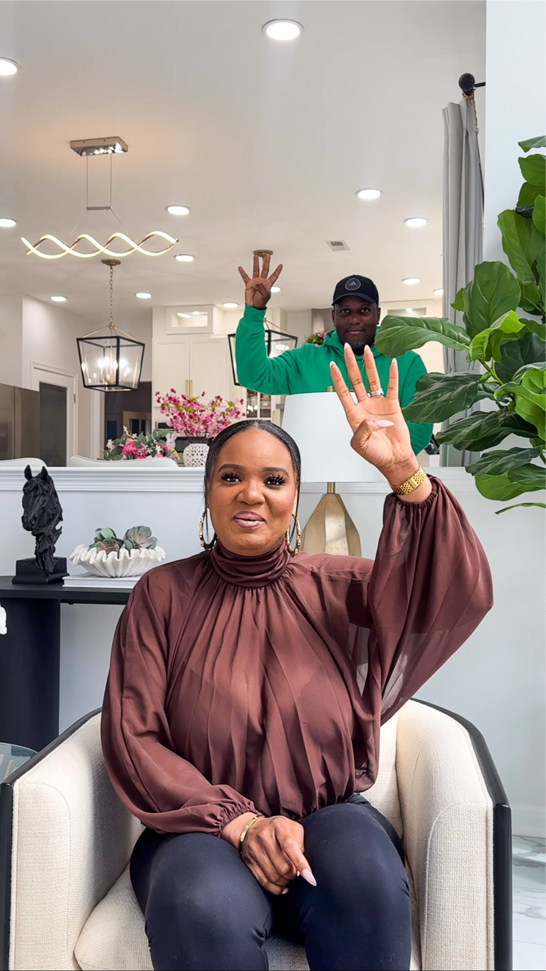 I’m innocent guys…completely forgot the camera was on, lolll🤣
#couplecomedy #explore #husbandandwife #comedy #comedyreels

#LTKvlog #LTKdayinmylife #LTKHome