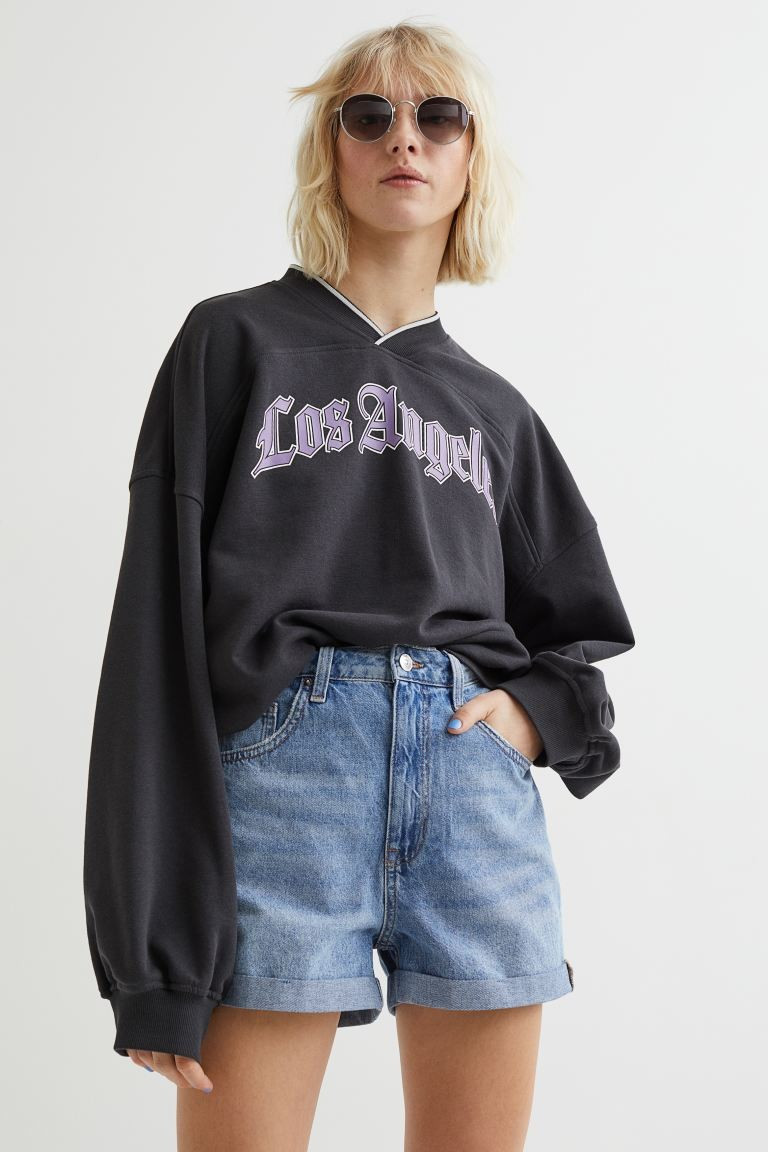 Mom Fit Denim Shorts | H&M (US + CA)