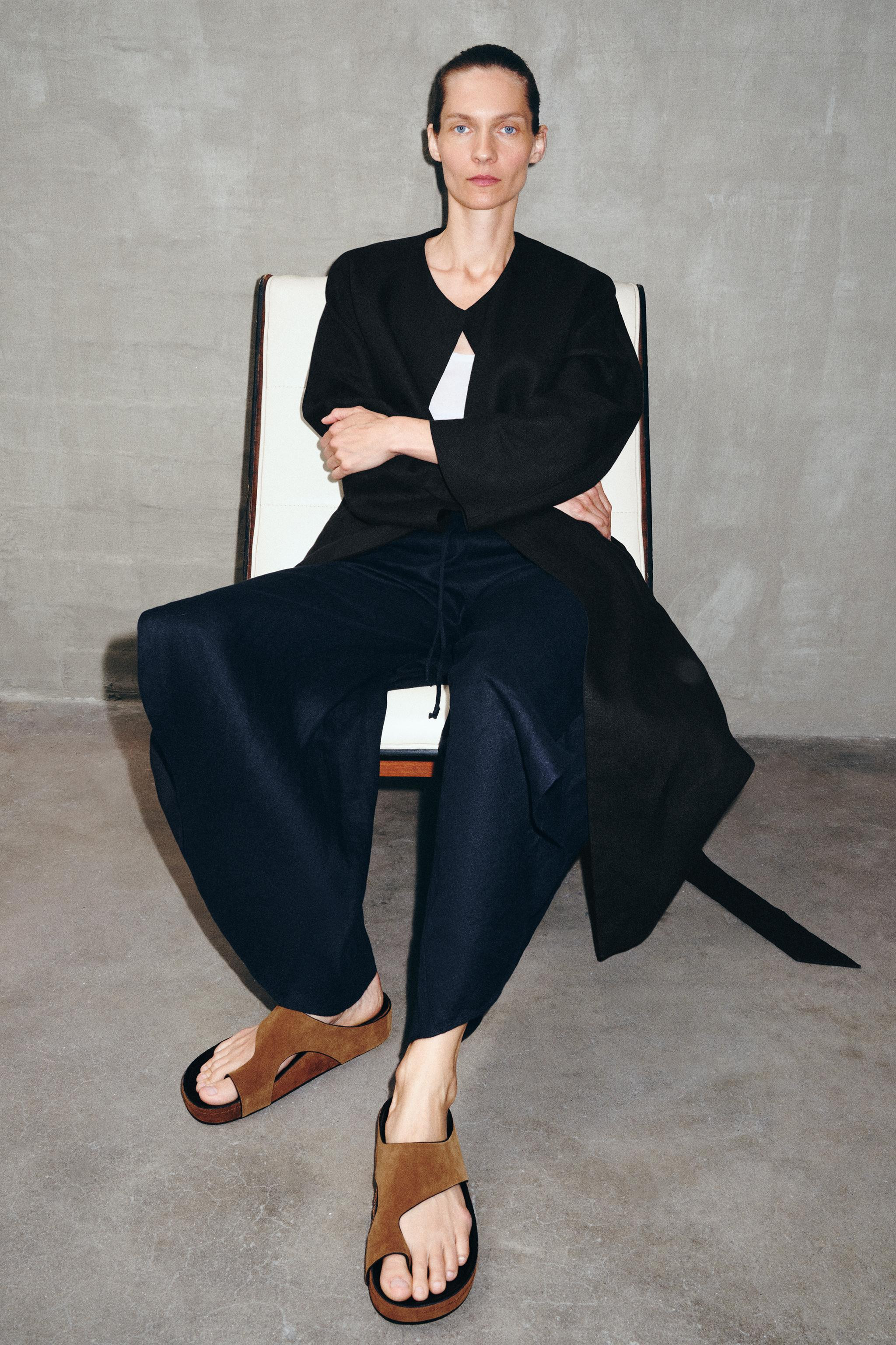 LIMITED EDITION SUEDE FLAT SANDALS | Zara US