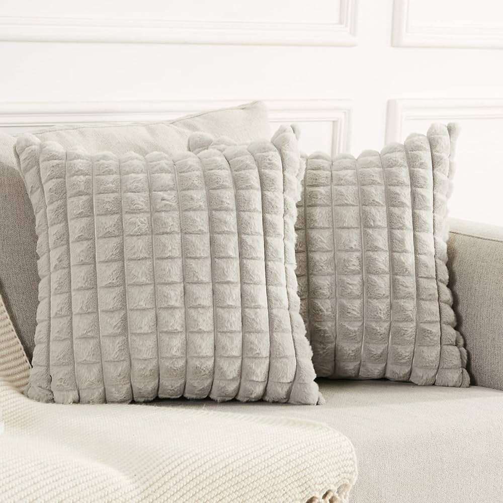 Joyouth Faux Fur Plush Throw Pillow Covers 18x18 Inch Set of 2 - Square Decorative Pillowcase Che... | Amazon (US)