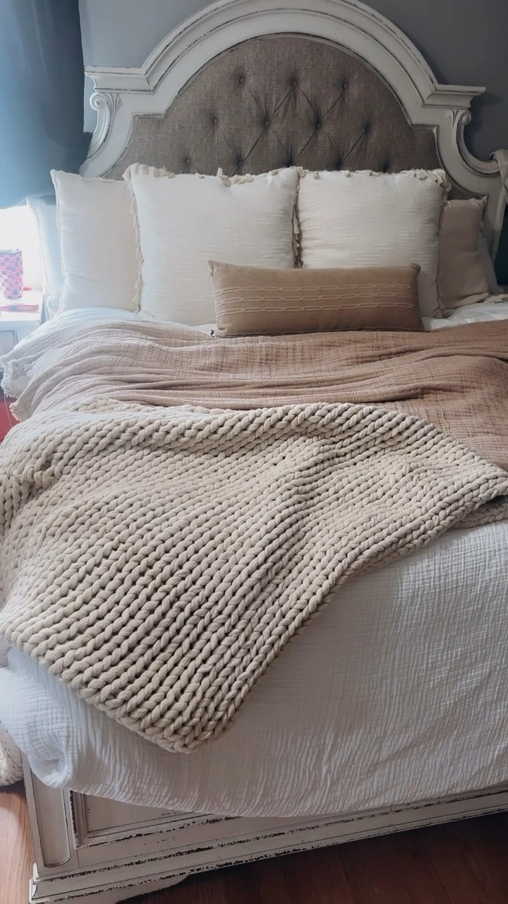 Bedding refresh | neutral bedding | target bedding | cozy bedding  | fall bedding 

#LTKhome #LTKfindsunder50 #LTKSale