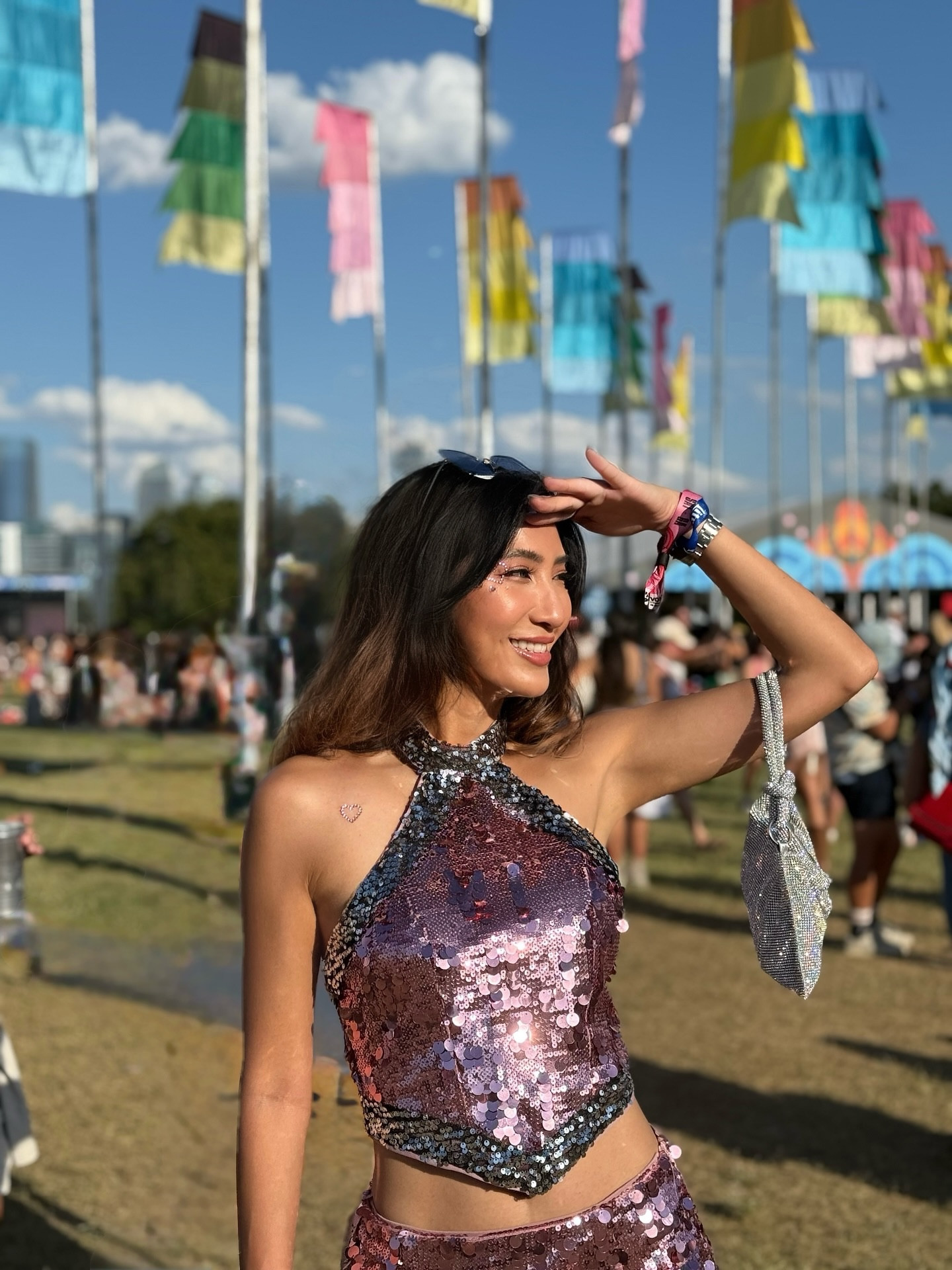 🎶✨ From kids’ activities straight to ACL Miller Lite backstage 💋
ACL Sat W1 Recap
▫️ No signal, couldn’t find my friend, then fainted 🥵 — but my girl saved me 😘💖 
▫️ Dressed like Sabrina Carpenter and somehow joined her fan club 😆💋
▫️ Fireworks, fun, and chaos — just how ACL should be! 🤭🎆

#ACLFest #MusicFestivalVibes #MomModeToMainStage #SabrinaCarpenter #FestivalStyle #OOTD #BackstageMoments 🎶✨

#LTKSeasonal #LTKStyleTip #LTKParties