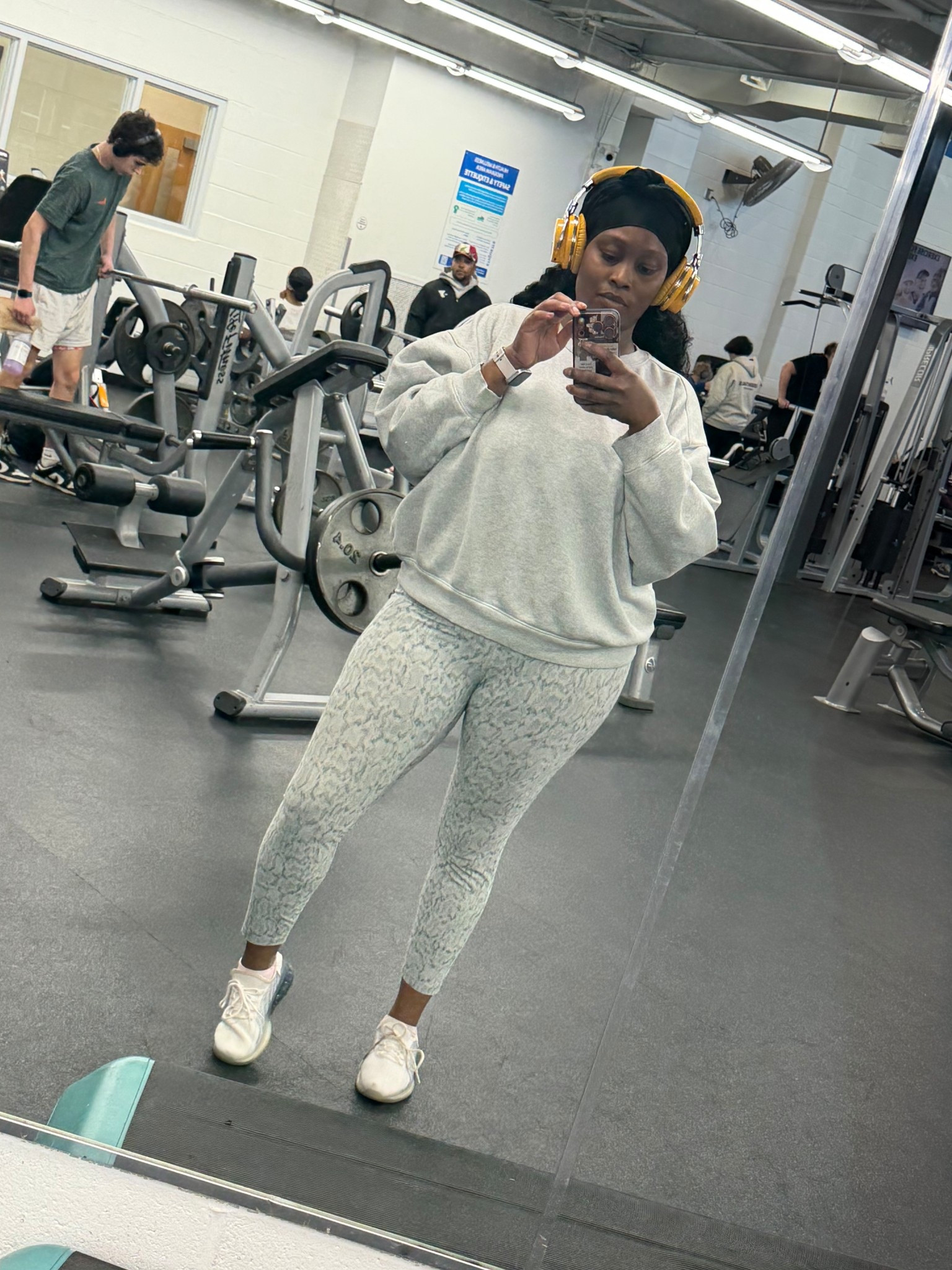 Real life, real movement.
Nothing fancy.. just comfortable pieces that make it easier to show up.

Everything I’m wearing is linked.

#LTKselfcare #LTKfitnessgoals #LTKActive
