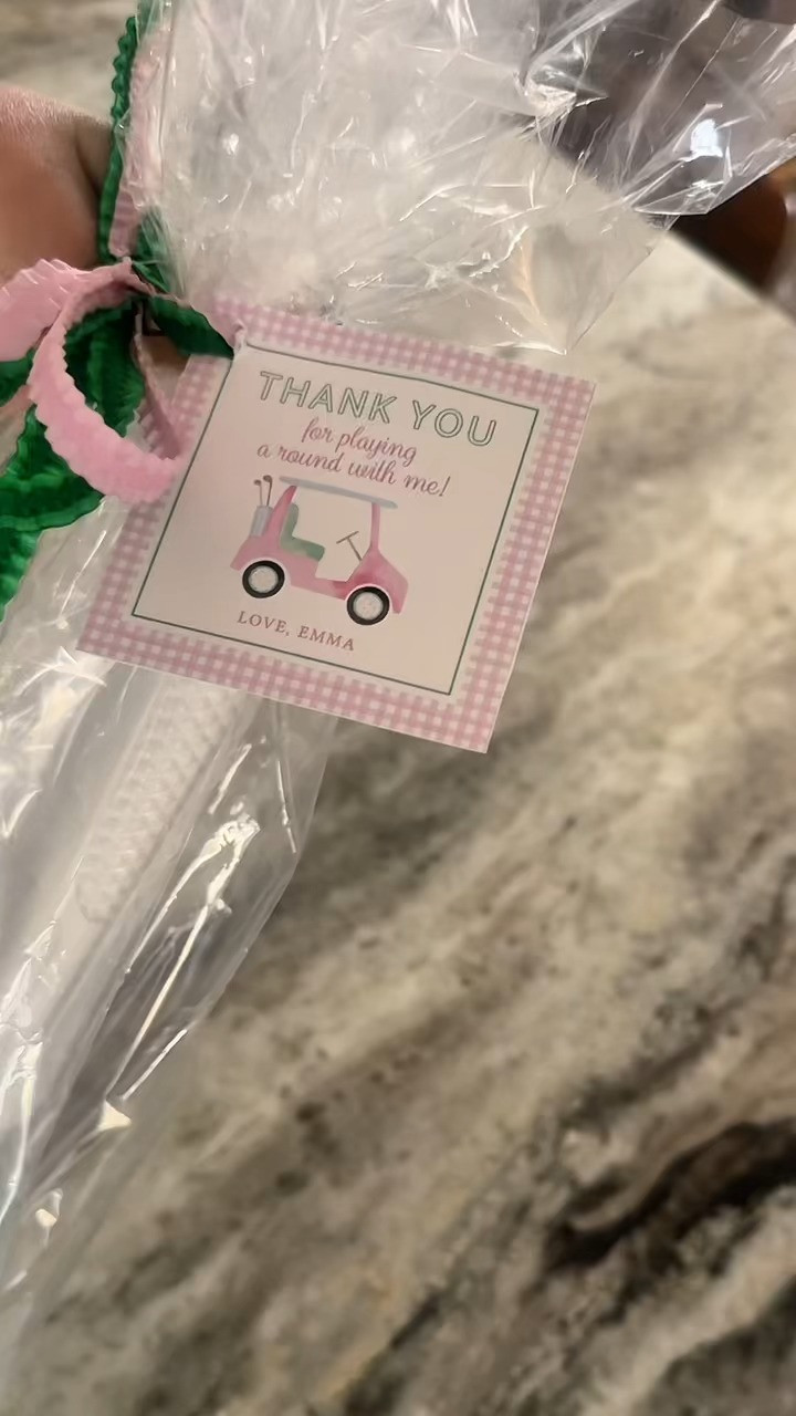 Golf Party Favor Idea for Kids ⛳️

the cutest golf party favor idea ⛳️
just a $30 amazon golf set, spray painted and wrapped with a gingham bow + the sweetest printable tag from Etsy
everything to recreate this is linked below 💗 

 

#LTKmomlife #LTKBaby #LTKKids
