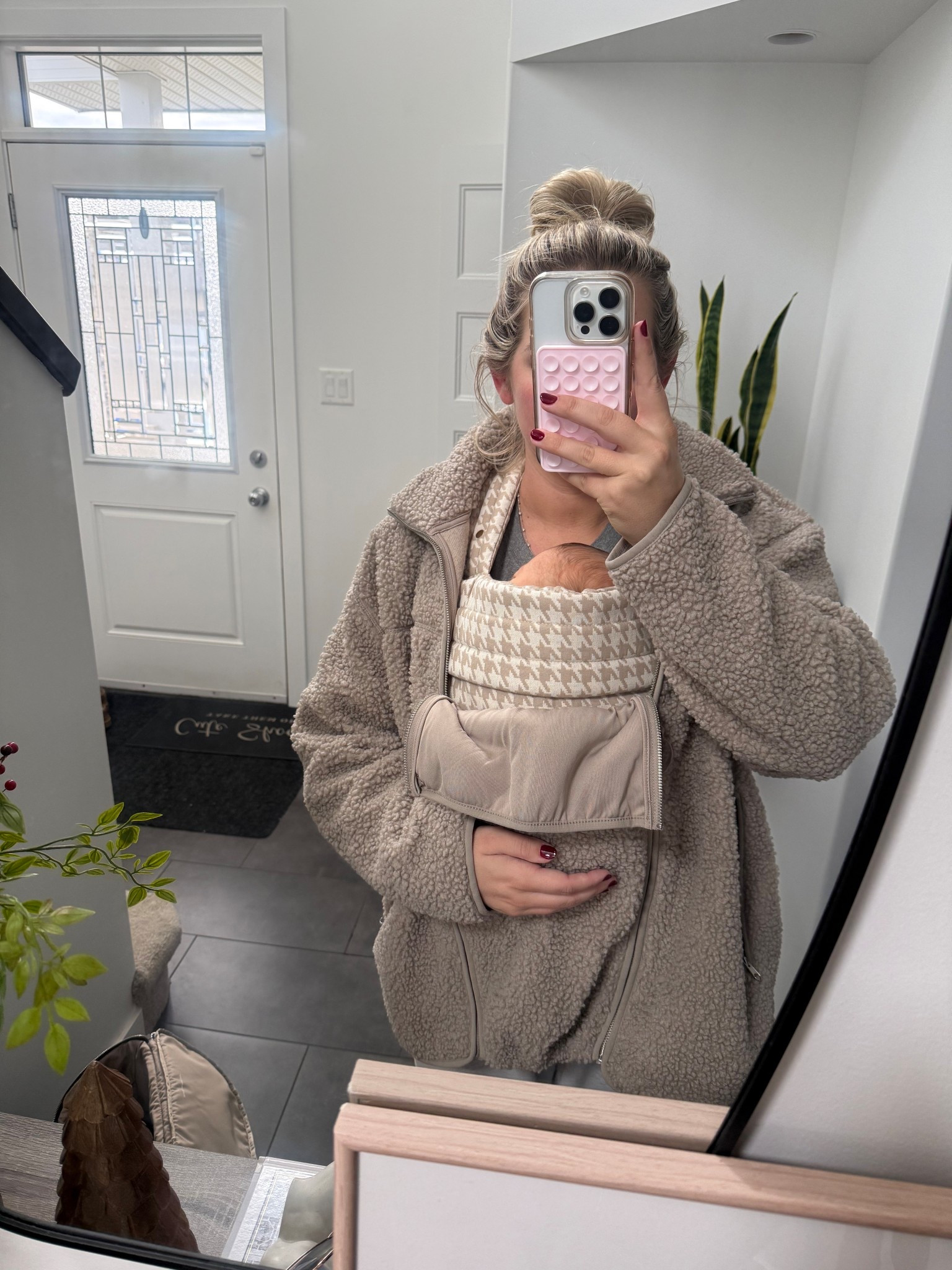 The PERFECT baby wearing jacket. So happy with this purchase 🤎🤍 #babywearingjacket #oversizedjacket

#LTKTravel #LTKmomlife #LTKBaby